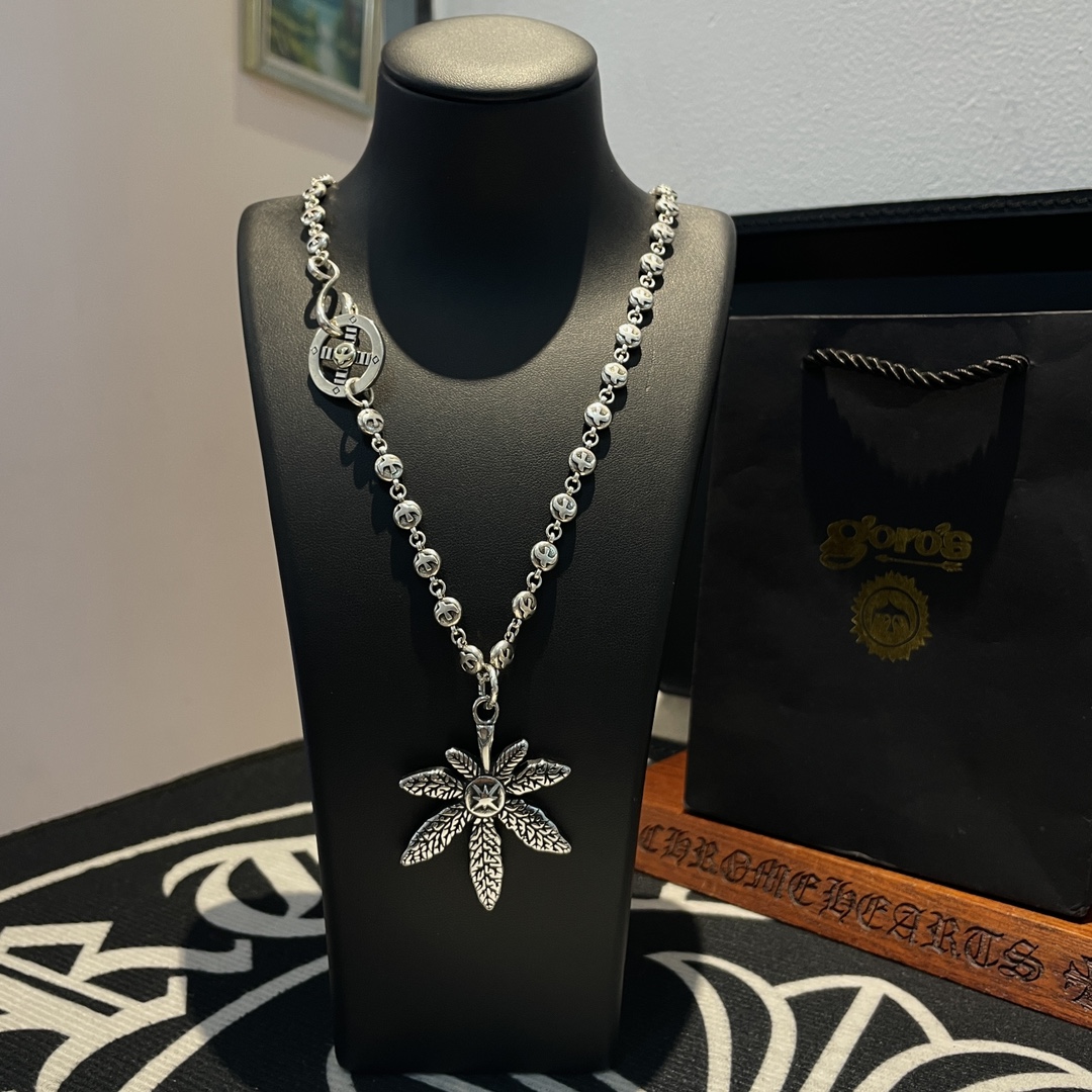 NO:109143,[New Products are on the Shelves] Goro’s Takahashi Goro Coconut Leaf Necklace Top Version, Accepted Exclusive Shooting, Focus on the High-end Market, Absolutely Different from the Ordinary Version!  The details of the picture product are consistent with ZP!  Original production process, precision quality, purely handmade, authentic model opening, fashion essentials, both men and women can wear, same couple style, rock punk silver style, retro elements, trendy and versatile, same style on the official website, fine jewelry, necklace19860909【新品上架】Goro’s高桥吾郎椰叶项链 顶级版本 认准独家拍摄 主攻高端市场 绝对区别普通版本！图片产品细节与ZP一致！原版制作工艺 精工品质 纯手工打造 ～正品开模潮流时尚必备 男女均可佩戴 情侣款同款 摇滚朋克泰银风格 复古元素 潮流百搭 官网同款,饰品精品,necklace,Jewelry