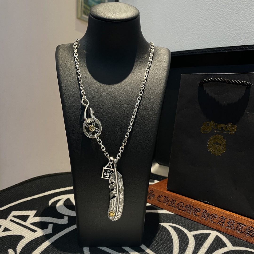 NO:109149,[New Products are on the Shelves] Goro Takahashi Goro's Golden Feather Necklace Top Version, Accepted Exclusive Shooting, Focus on the High-end Market, Absolutely Different from the Ordinary Version!  The details of the picture product are consistent with ZP!  Original production process, precision quality, purely handmade, authentic model opening, fashion essentials, both men and women can wear, same couple style, rock punk silver style, retro elements, trendy and versatile, same style on the official website, fine jewelry, necklace19860909【新品上架】Goro’s高桥吾郎点金羽毛项链 顶级版本 认准独家拍摄 主攻高端市场 绝对区别普通版本！图片产品细节与ZP一致！原版制作工艺 精工品质 纯手工打造 ～正品开模潮流时尚必备 男女均可佩戴 情侣款同款 摇滚朋克泰银风格 复古元素 潮流百搭 官网同款,饰品精品,necklace,Jewelry