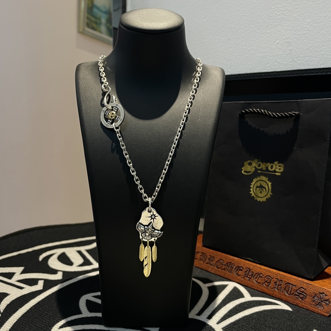 NO:109151,[New Products are on the Shelves] Goro Takahashi Goro Eagle Feather Necklace Top Version, Accepted Exclusive Shooting, Focus on the High-end Market, Absolutely Different from the Ordinary Version!  The details of the picture product are consistent with ZP!  Original production process, precision quality, purely handmade, authentic model opening, fashion essentials, both men and women can wear, same couple style, rock punk silver style, retro elements, trendy and versatile, same style on the official website, fine jewelry, necklace19860909【新品上架】Goro’s高桥吾郎老鹰羽毛项链 顶级版本 认准独家拍摄 主攻高端市场 绝对区别普通版本！图片产品细节与ZP一致！原版制作工艺 精工品质 纯手工打造 ～正品开模潮流时尚必备 男女均可佩戴 情侣款同款 摇滚朋克泰银风格 复古元素 潮流百搭 官网同款,饰品精品,necklace,Jewelry