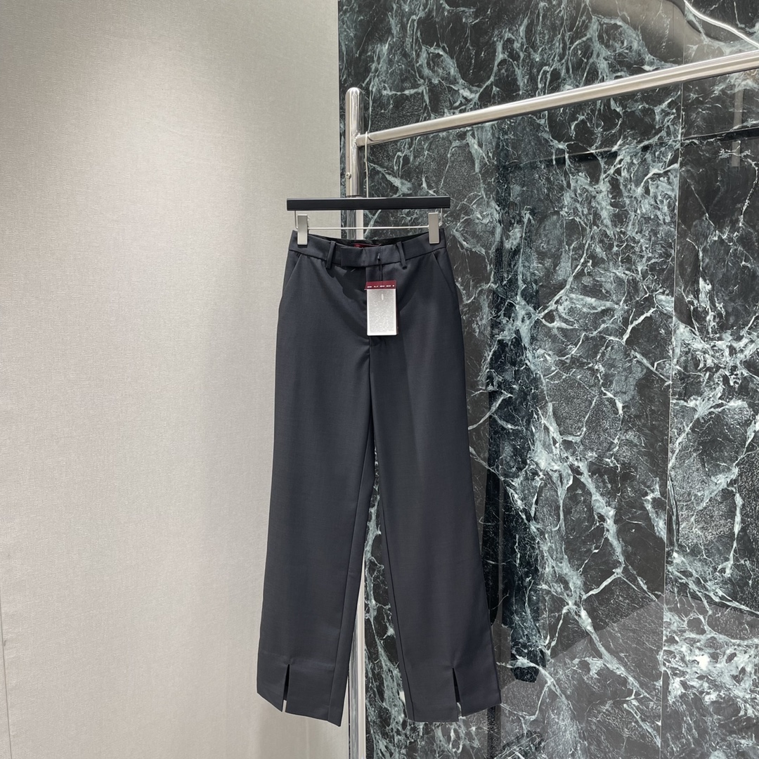 [Gucci Women