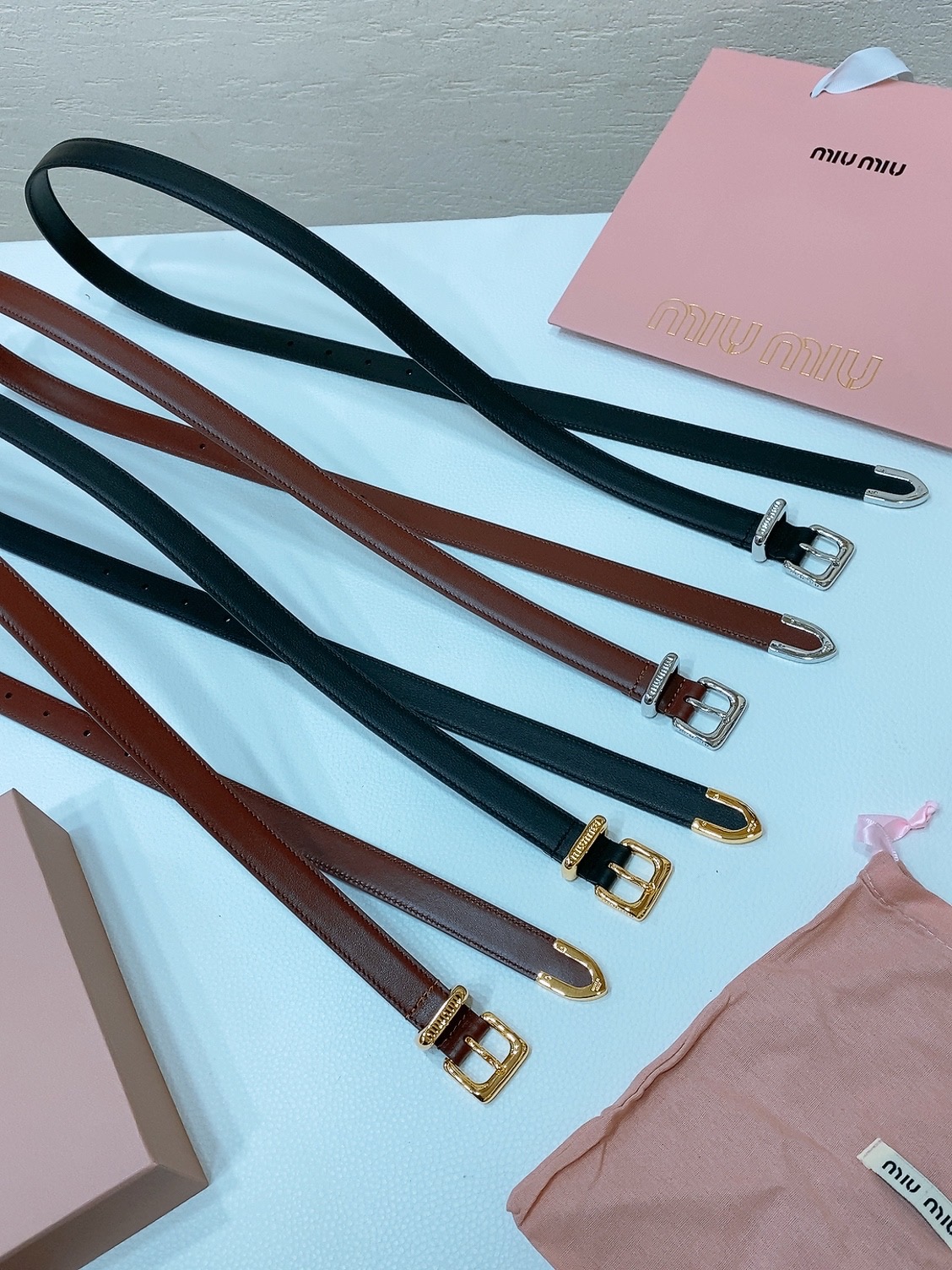 [Miu Miu Belts]Miumiu counter new styleThis leather belt is ideal for a chi