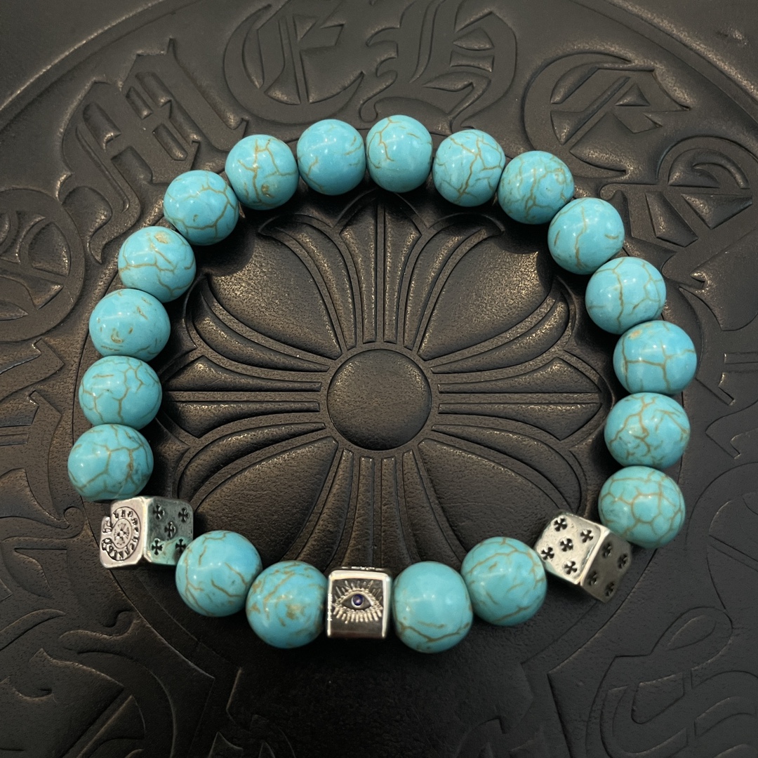 NO:111945,New [Counter Quality] Chrome Hearts Croxin Classic Retro Multi-Element Bracelet Bracelet, Kuaishou/ins/Little Red Book popular, different concave and convex and convex design styles present unique. Cross Scout Flower is Croxin's logo, so it lasts for a long time. Genuine version of Chrome Hearts Croxin, different from the market, benchmark the quality of the version, look at the details of the letter printing, the degree of retro old gray oxygen. Seiko version!  , jewelry boutique, chrome hearts, chrome hearts, bracelet19860909新款【专柜品质】Chrome Hearts克罗心经典复古多元素手串手链 ,快手/ins/小红书热门,凹凸造型不同的花纹设计风格呈现出与众不同 十字架童军花是克罗心的标志 所以更经久不衰 正品打版Chrome Hearts克罗心 区别市场普通轻版 对版对标品质 看字印细节 复古做旧灰氧程度.精工版本！,饰品精品,chrome hearts,chrome hearts,bracelet,Jewelry