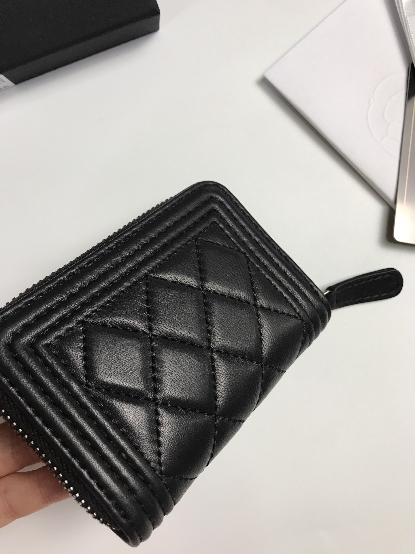 Chanel香奈儿羊皮カードケース - 高品質な専売品