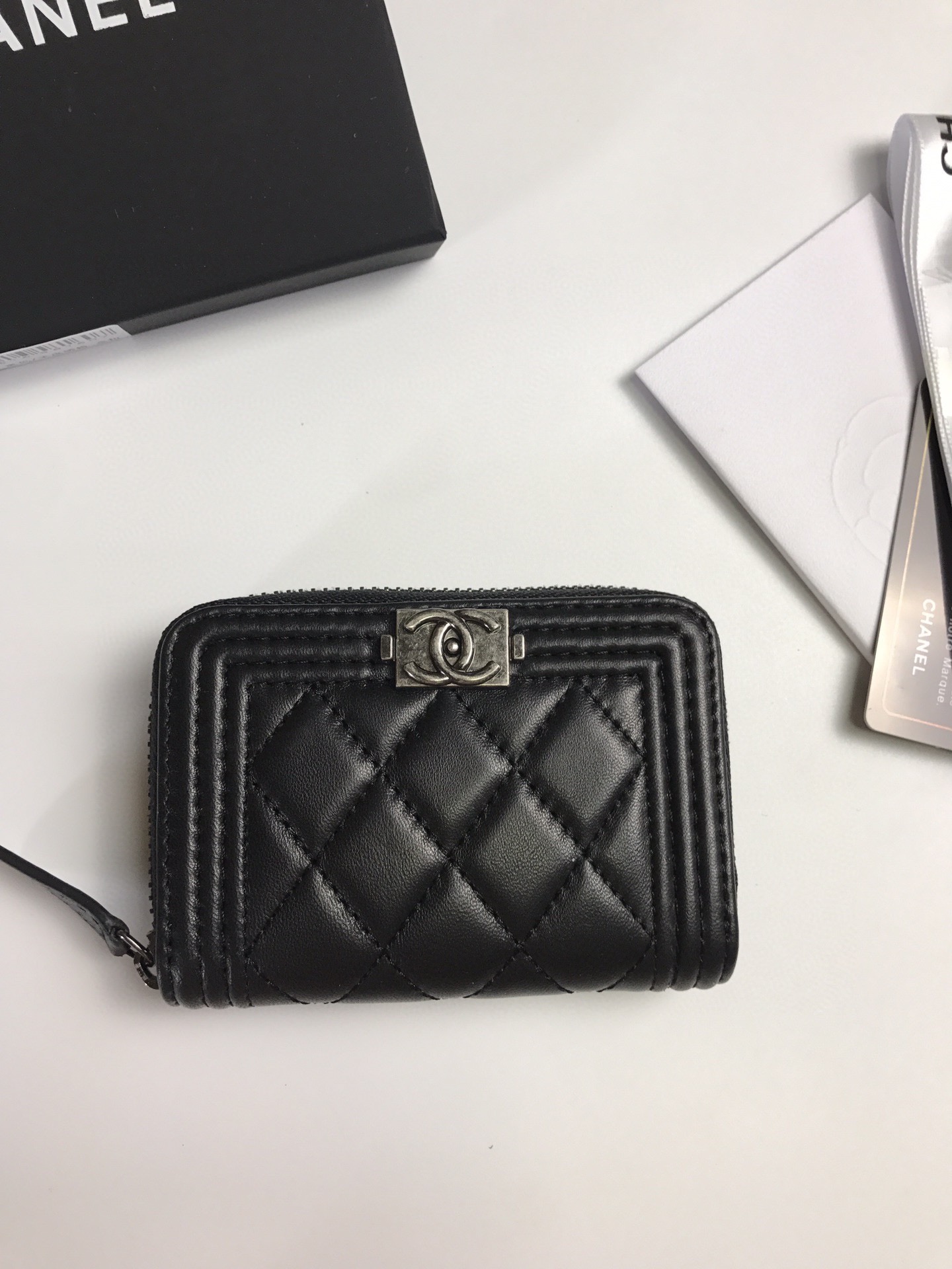 Chanel香奈儿羊皮カードケース - 高品質な専売品