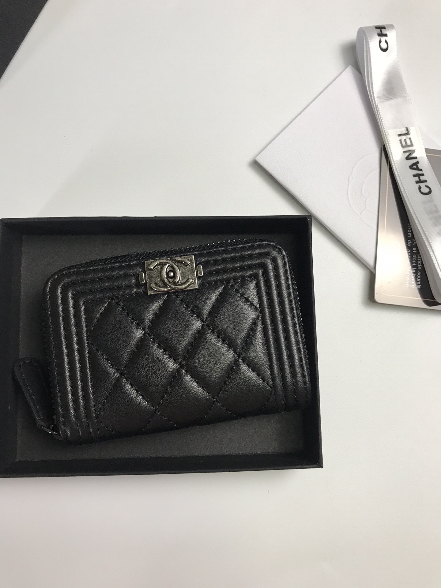 Chanel香奈儿羊皮カードケース - 高品質な専売品