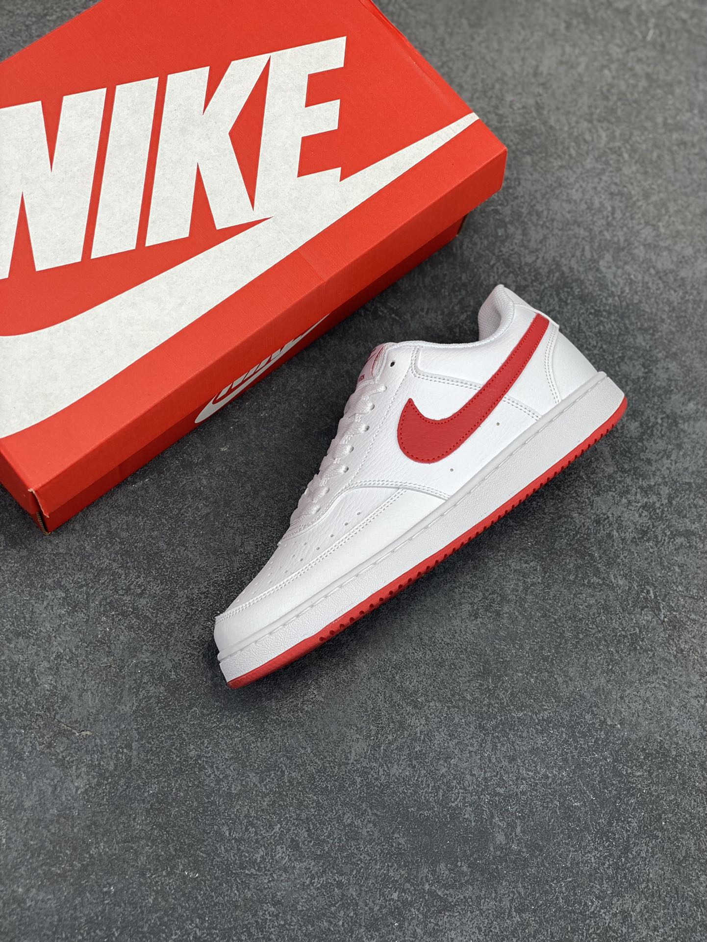 图片[7]-福利特价 Nike Court Borough 低帮百搭透气休闲运动板鞋男女鞋 经典耐用的设计，兼顾舒适脚感和出众风范，演绎匠心之作。结构性的支撑贴合感结合复古篮球设计，塑就场外全明星风范。 货号：CD5463-102 尺码：36 36.5 37.5 38 38.5 39 40 40.5 4142 42.5 43 44 44.5 45-选品中心