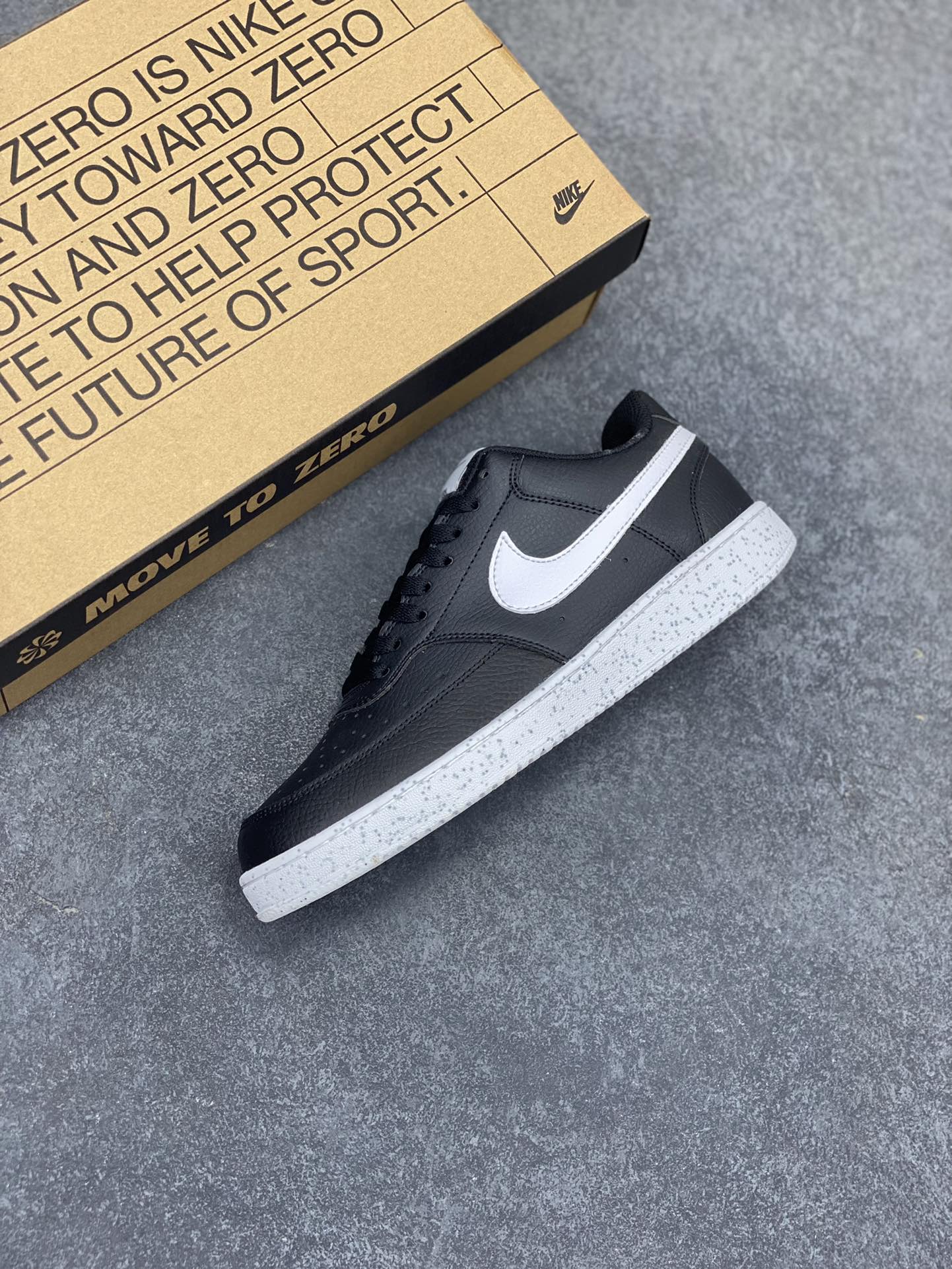 图片[7]-福利特价 Nike Court Borough 低帮百搭透气休闲运动板鞋男女鞋 经典耐用的设计，兼顾舒适脚感和出众风范，演绎匠心之作。结构性的支撑贴合感结合复古篮球设计，塑就场外全明星风范。 货号：DH2987-001 尺码：36 36.5 37.5 38 38.5 39 40 40.5 4142 42.5 43 44 44.5 45-选品中心