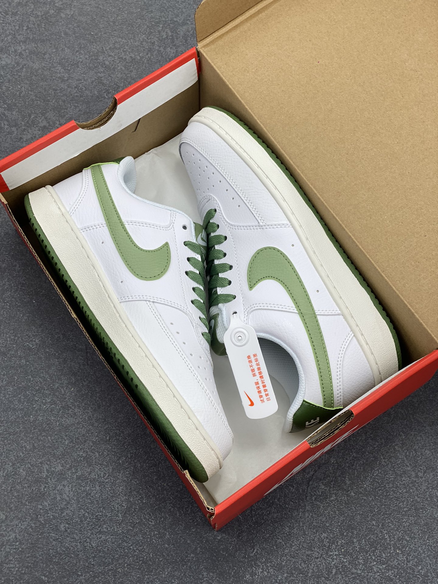 图片[9]-福利特价 Nike Court Borough 低帮百搭透气休闲运动板鞋男女鞋 经典耐用的设计，兼顾舒适脚感和出众风范，演绎匠心之作。结构性的支撑贴合感结合复古篮球设计，塑就场外全明星风范。 货号：FJ5480-100 尺码：36 36.5 37.5 38 38.5 39 40 40.5 4142 42.5 43 44 44.5 45-选品中心