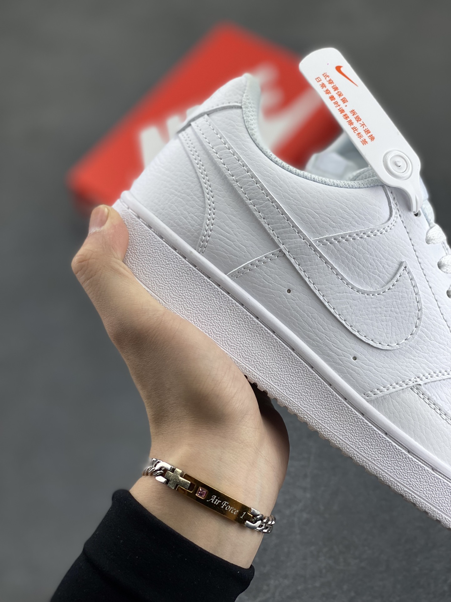 图片[6]-福利特价 Nike Court Borough 低帮百搭透气休闲运动板鞋男女鞋 经典耐用的设计，兼顾舒适脚感和出众风范，演绎匠心之作。结构性的支撑贴合感结合复古篮球设计，塑就场外全明星风范。 货号：CD5463-100 尺码：36 36.5 37.5 38 38.5 39 40 40.5 4142 42.5 43 44 44.5 45-选品中心