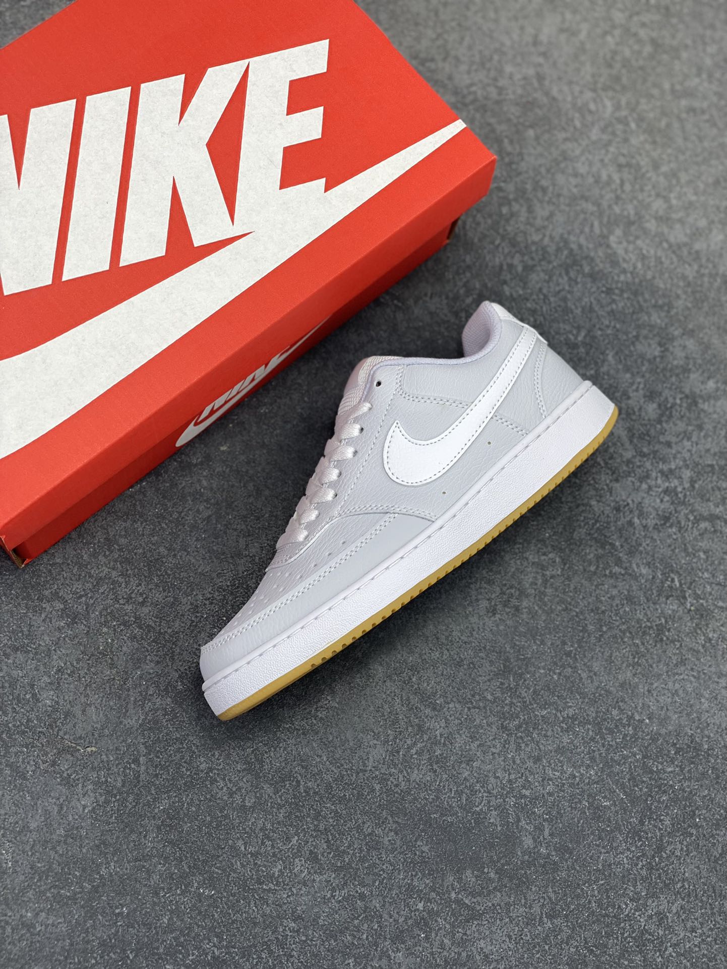 图片[7]-福利特价 Nike Court Borough 低帮百搭透气休闲运动板鞋男女鞋 经典耐用的设计，兼顾舒适脚感和出众风范，演绎匠心之作。结构性的支撑贴合感结合复古篮球设计，塑就场外全明星风范。 货号：CD5434-501 尺码：36 36.5 37.5 38 38.5 39 40 40.5 4142 42.5 43 44 44.5 45-选品中心