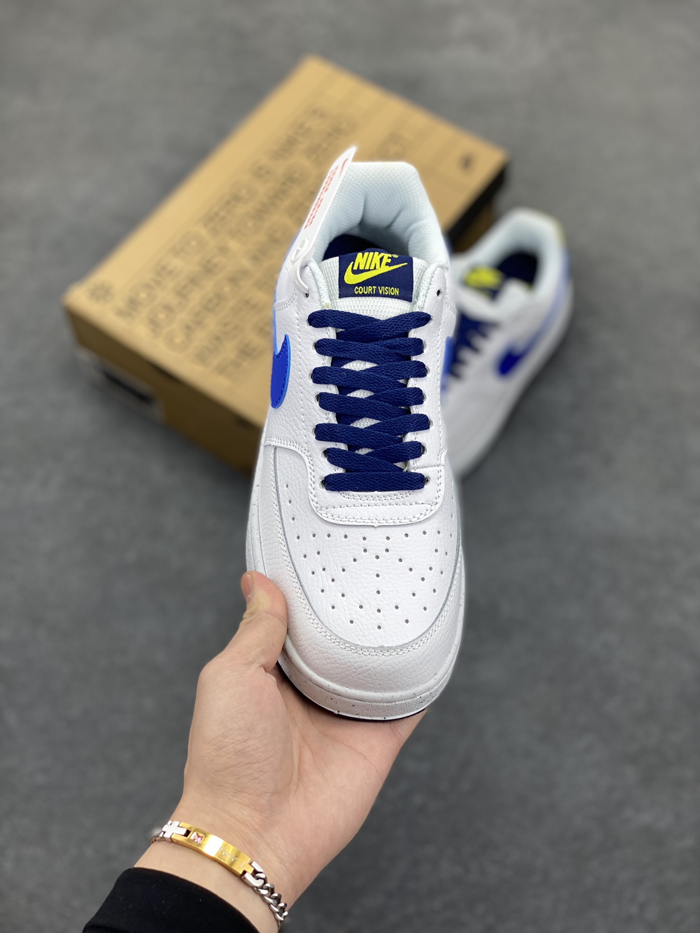 图片[2]-福利特价 Nike Court Borough 低帮百搭透气休闲运动板鞋男女鞋 经典耐用的设计，兼顾舒适脚感和出众风范，演绎匠心之作。结构性的支撑贴合感结合复古篮球设计，塑就场外全明星风范。 货号：DH2987-103 尺码：36 36.5 37.5 38 38.5 39 40 40.5 4142 42.5 43 44 44.5 45-选品中心