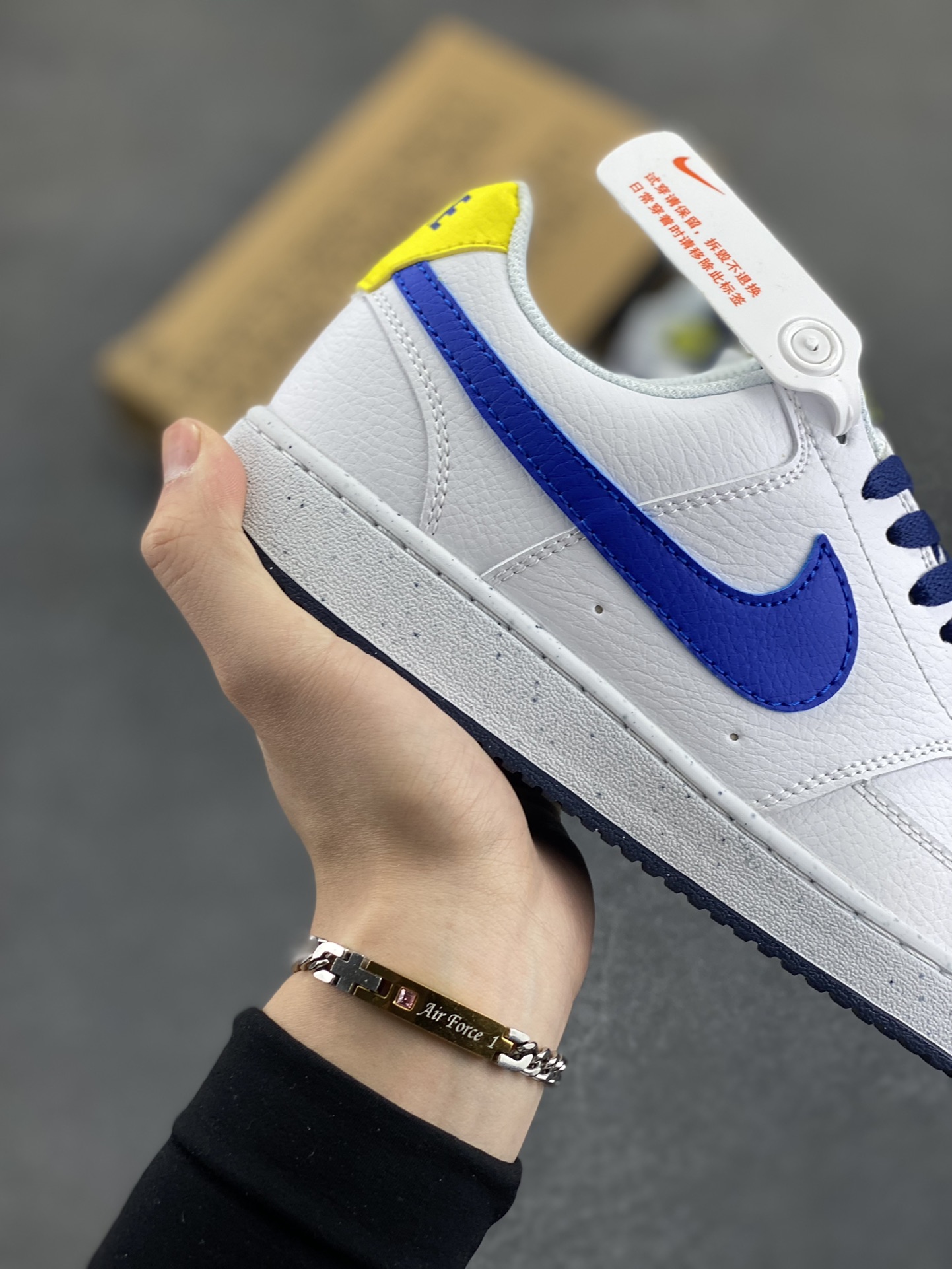 图片[6]-福利特价 Nike Court Borough 低帮百搭透气休闲运动板鞋男女鞋 经典耐用的设计，兼顾舒适脚感和出众风范，演绎匠心之作。结构性的支撑贴合感结合复古篮球设计，塑就场外全明星风范。 货号：DH2987-103 尺码：36 36.5 37.5 38 38.5 39 40 40.5 4142 42.5 43 44 44.5 45-选品中心