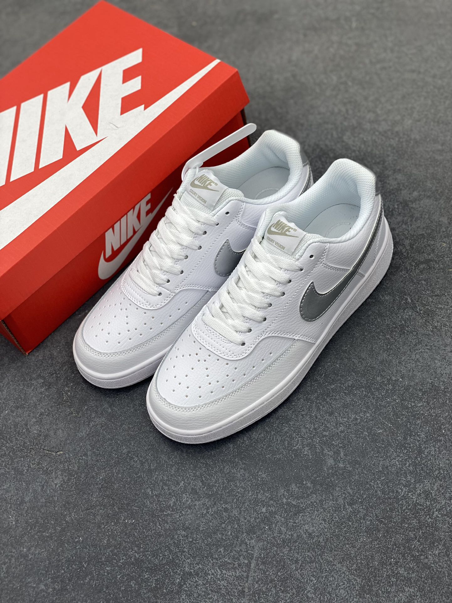 图片[8]-福利特价 Nike Court Borough 低帮百搭透气休闲运动板鞋男女鞋 经典耐用的设计，兼顾舒适脚感和出众风范，演绎匠心之作。结构性的支撑贴合感结合复古篮球设计，塑就场外全明星风范。 货号：CD5434-111 尺码：36 36.5 37.5 38 38.5 39 40 40.5 4142 42.5 43 44 44.5 45-选品中心