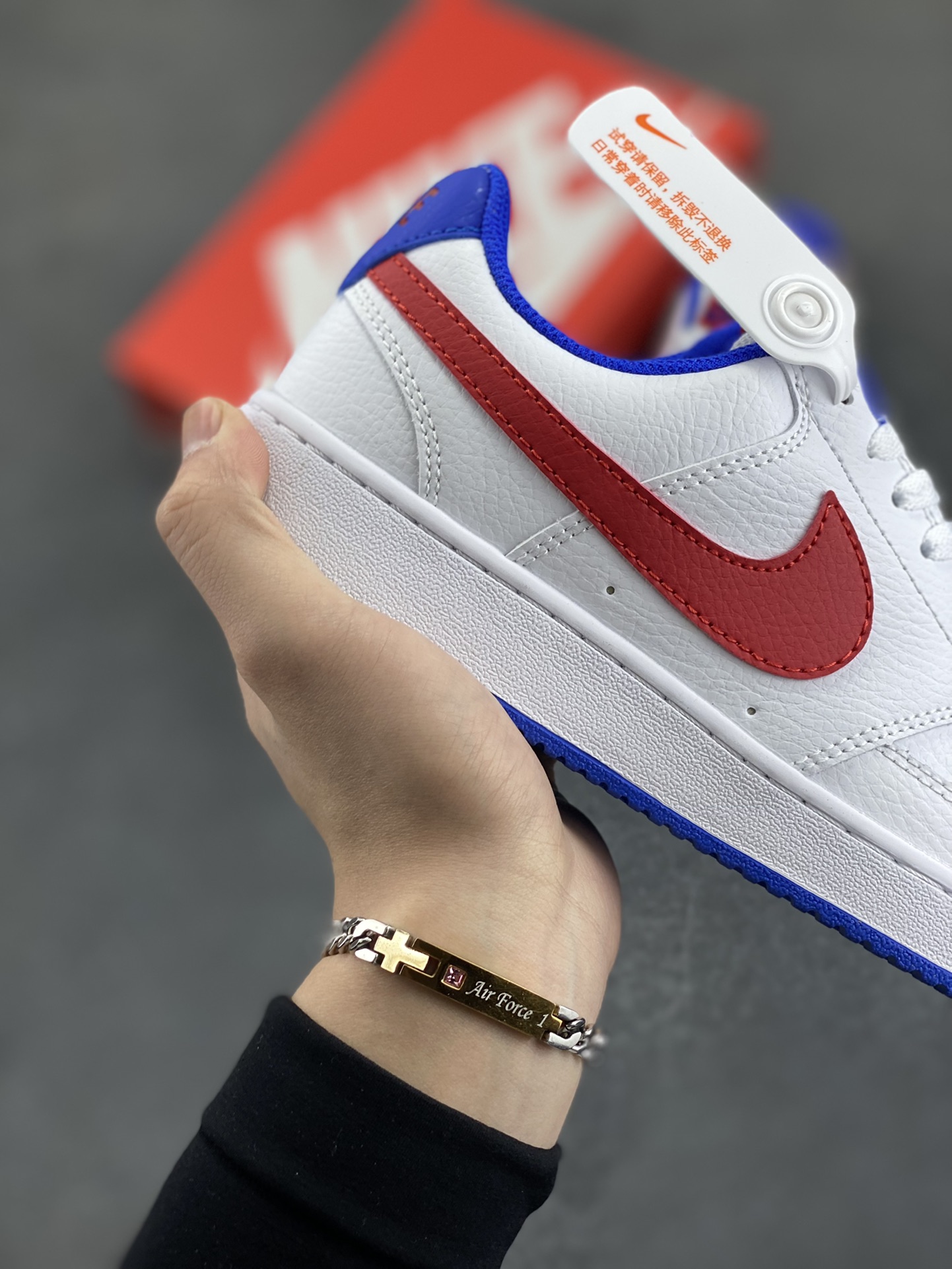 图片[6]-福利特价 Nike Court Borough 低帮百搭透气休闲运动板鞋男女鞋 经典耐用的设计，兼顾舒适脚感和出众风范，演绎匠心之作。结构性的支撑贴合感结合复古篮球设计，塑就场外全明星风范。 货号：DB5945-161 尺码：36 36.5 37.5 38 38.5 39 40 40.5 4142 42.5 43 44 44.5 45-选品中心