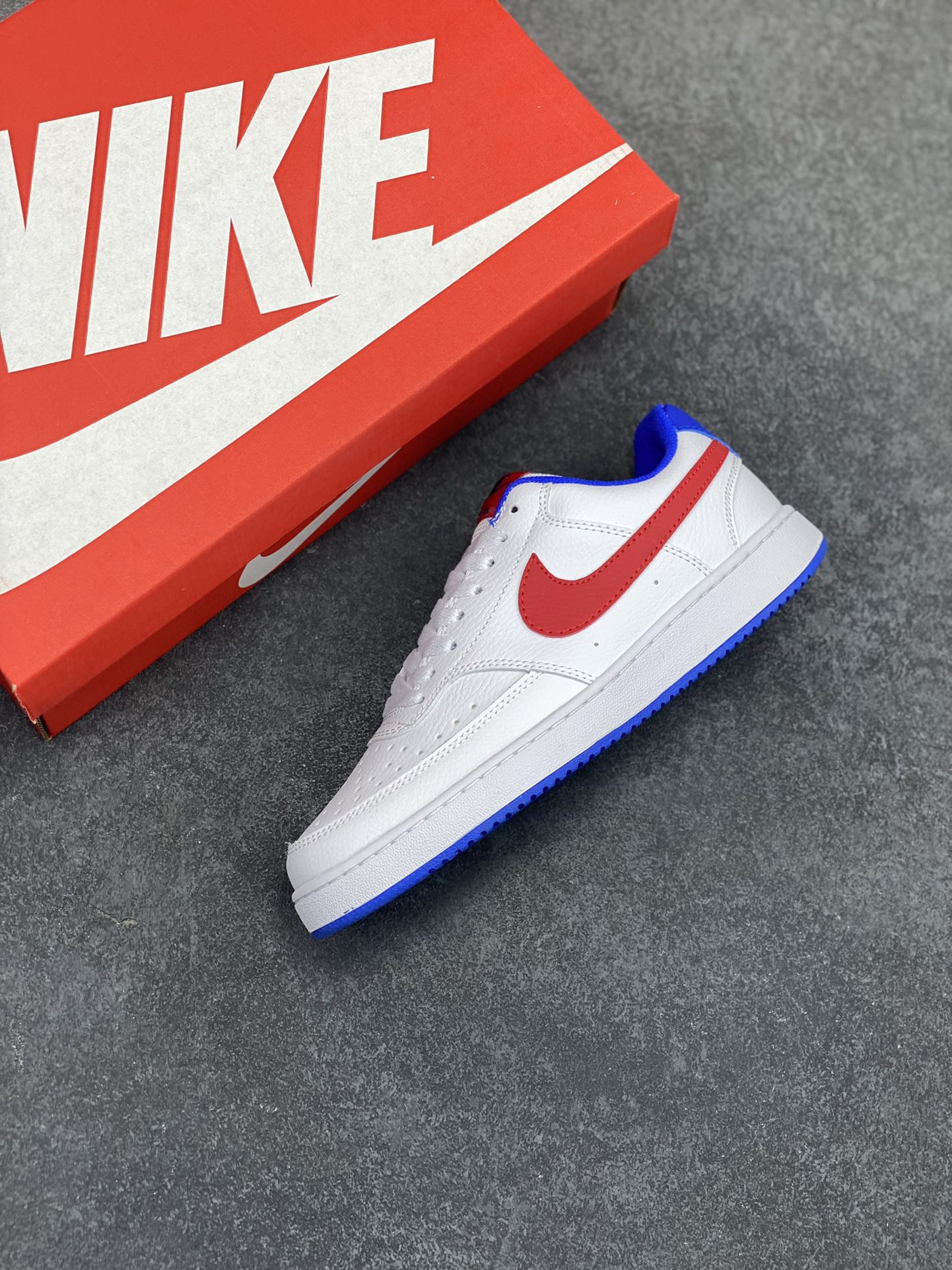 图片[7]-福利特价 Nike Court Borough 低帮百搭透气休闲运动板鞋男女鞋 经典耐用的设计，兼顾舒适脚感和出众风范，演绎匠心之作。结构性的支撑贴合感结合复古篮球设计，塑就场外全明星风范。 货号：DB5945-161 尺码：36 36.5 37.5 38 38.5 39 40 40.5 4142 42.5 43 44 44.5 45-选品中心