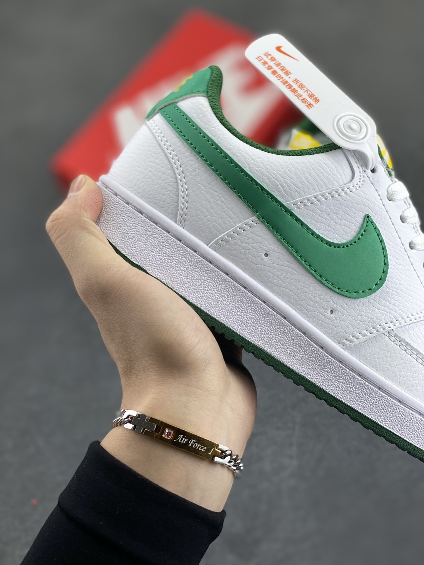 图片[6]-福利特价 Nike Court Borough 低帮百搭透气休闲运动板鞋男女鞋 经典耐用的设计，兼顾舒适脚感和出众风范，演绎匠心之作。结构性的支撑贴合感结合复古篮球设计，塑就场外全明星风范。 货号：FN3447-131 尺码：36 36.5 37.5 38 38.5 39 40 40.5 4142 42.5 43 44 44.5 45-选品中心