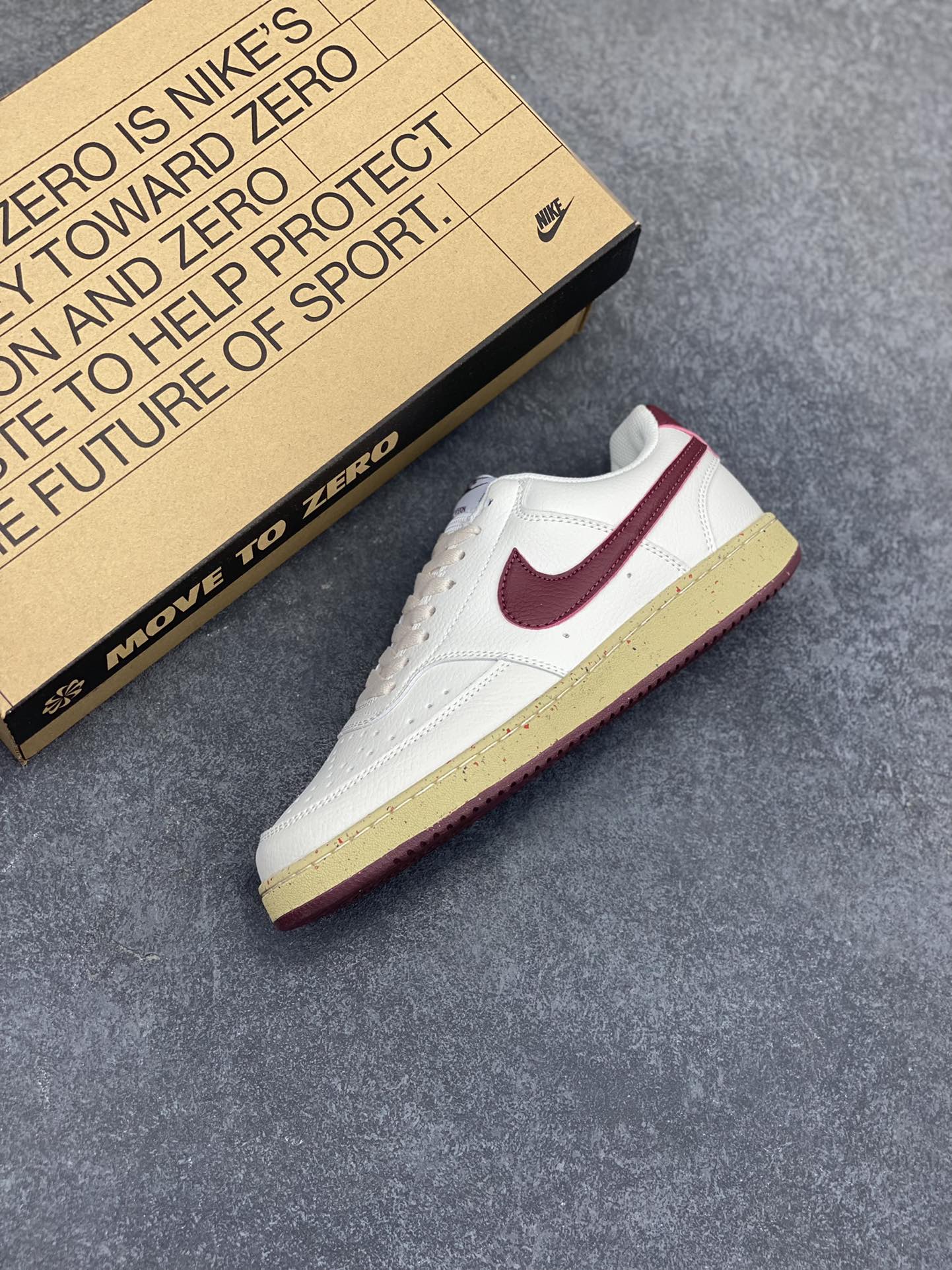 图片[7]-福利特价 Nike Court Borough 低帮百搭透气休闲运动板鞋男女鞋 经典耐用的设计，兼顾舒适脚感和出众风范，演绎匠心之作。结构性的支撑贴合感结合复古篮球设计，塑就场外全明星风范。 货号：FB8942-133 尺码：36 36.5 37.5 38 38.5 39 40 40.5 4142 42.5 43 44 44.5 45-选品中心