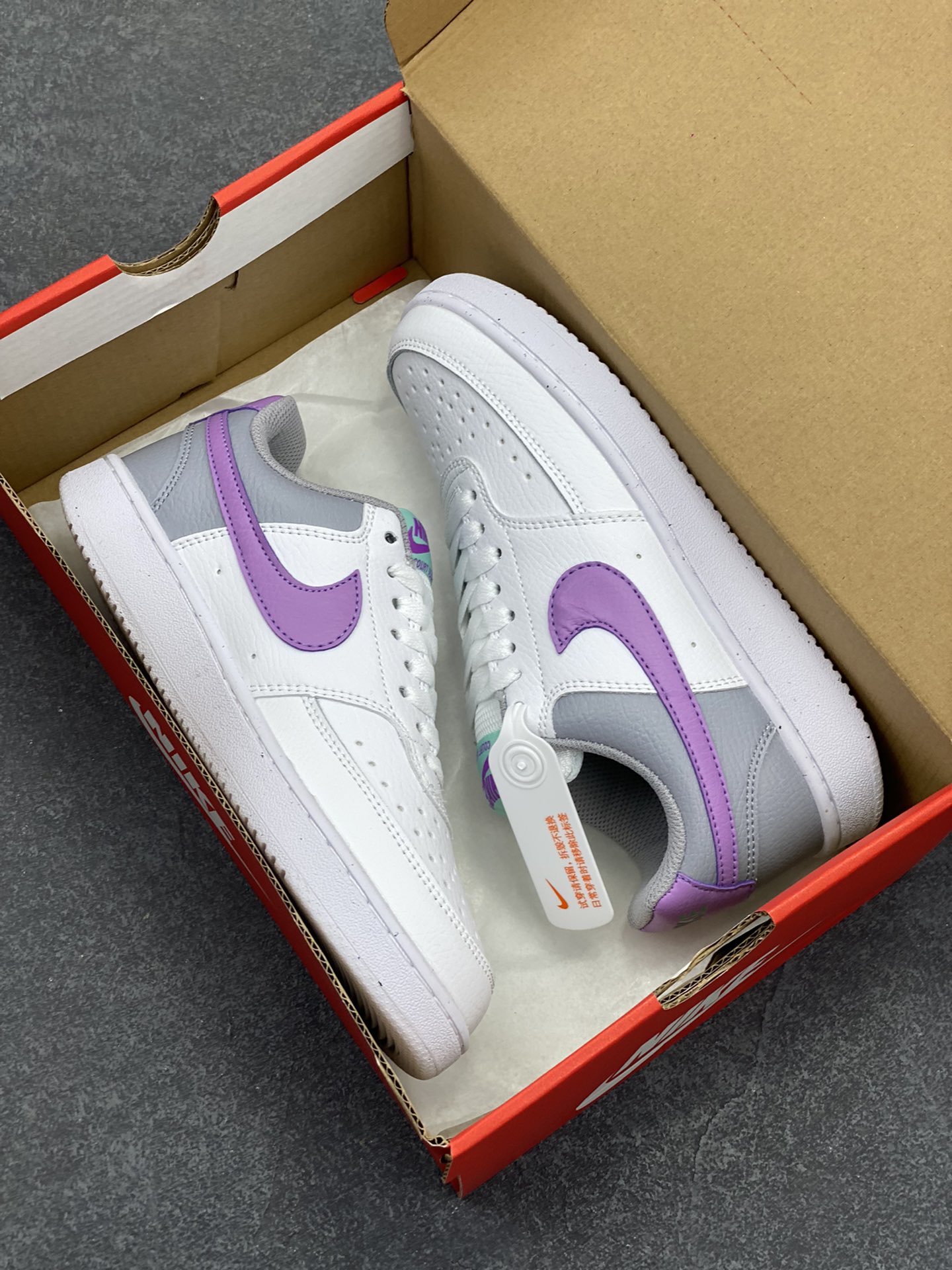 图片[9]-福利特价 Nike Court Borough 低帮百搭透气休闲运动板鞋男女鞋 经典耐用的设计，兼顾舒适脚感和出众风范，演绎匠心之作。结构性的支撑贴合感结合复古篮球设计，塑就场外全明星风范。 货号：FN7141-100 尺码：36 36.5 37.5 38 38.5 39 40 40.5 4142 42.5 43 44 44.5 45-选品中心