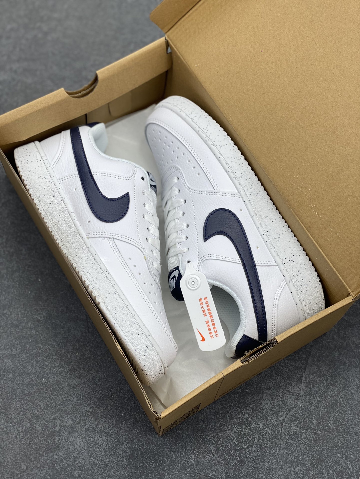 图片[9]-福利特价 Nike Court Borough 低帮百搭透气休闲运动板鞋男女鞋 经典耐用的设计，兼顾舒适脚感和出众风范，演绎匠心之作。结构性的支撑贴合感结合复古篮球设计，塑就场外全明星风范。 货号：DH2987-106 尺码：36 36.5 37.5 38 38.5 39 40 40.5 4142 42.5 43 44 44.5 45-选品中心