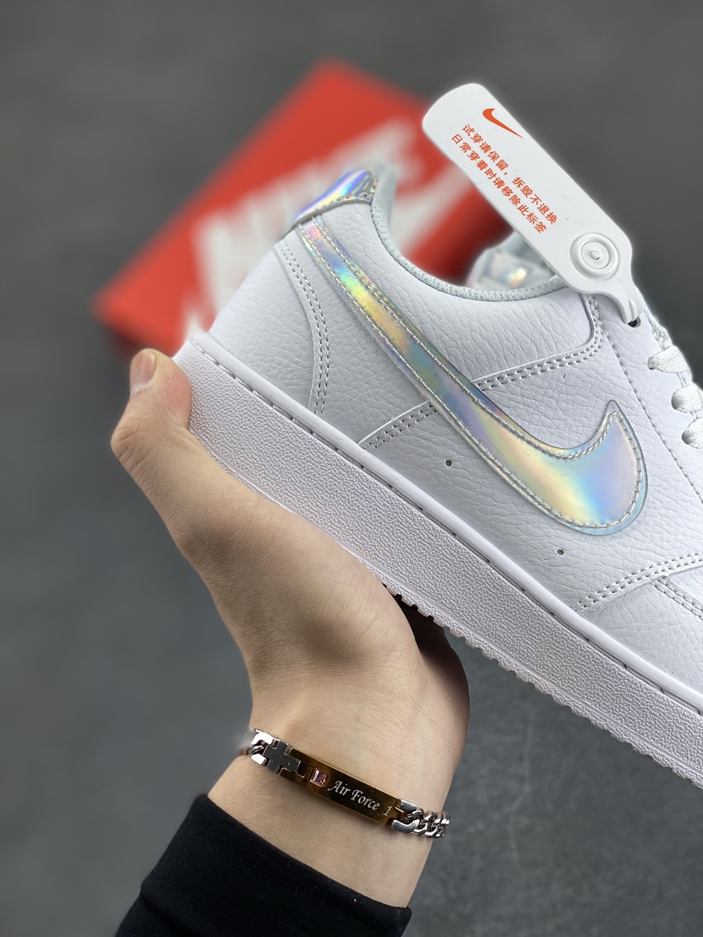 图片[6]-福利特价 Nike Court Borough 低帮百搭透气休闲运动板鞋男女鞋 经典耐用的设计，兼顾舒适脚感和出众风范，演绎匠心之作。结构性的支撑贴合感结合复古篮球设计，塑就场外全明星风范。 货号：CW5596-100 尺码：36 36.5 37.5 38 38.5 39 40 40.5 4142 42.5 43 44 44.5 45-选品中心