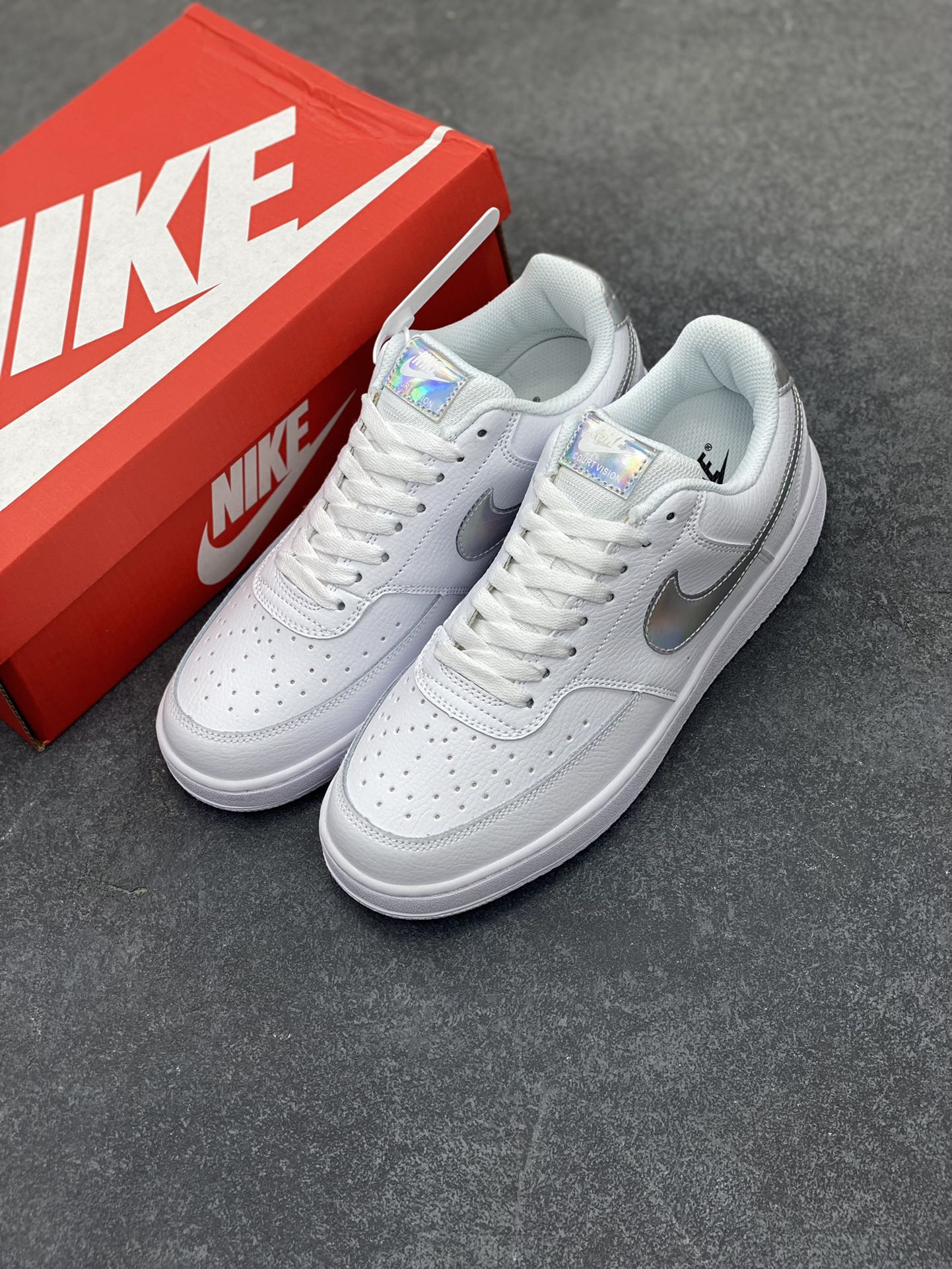 图片[8]-福利特价 Nike Court Borough 低帮百搭透气休闲运动板鞋男女鞋 经典耐用的设计，兼顾舒适脚感和出众风范，演绎匠心之作。结构性的支撑贴合感结合复古篮球设计，塑就场外全明星风范。 货号：CW5596-100 尺码：36 36.5 37.5 38 38.5 39 40 40.5 4142 42.5 43 44 44.5 45-选品中心