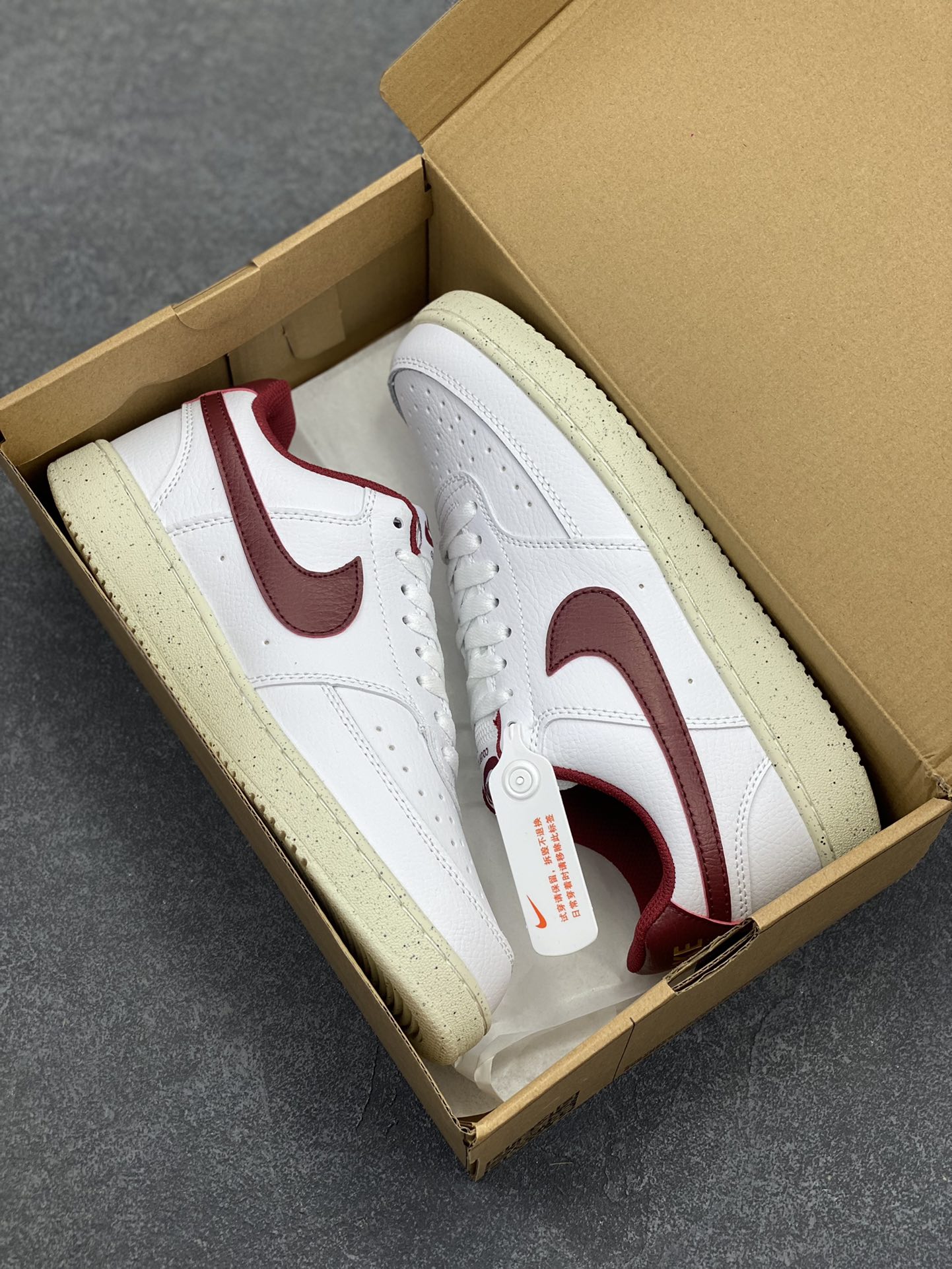 图片[9]-福利特价 Nike Court Borough 低帮百搭透气休闲运动板鞋男女鞋 经典耐用的设计，兼顾舒适脚感和出众风范，演绎匠心之作。结构性的支撑贴合感结合复古篮球设计，塑就场外全明星风范。 货号：DH3158-106 尺码：36 36.5 37.5 38 38.5 39 40 40.5 4142 42.5 43 44 44.5 45-选品中心