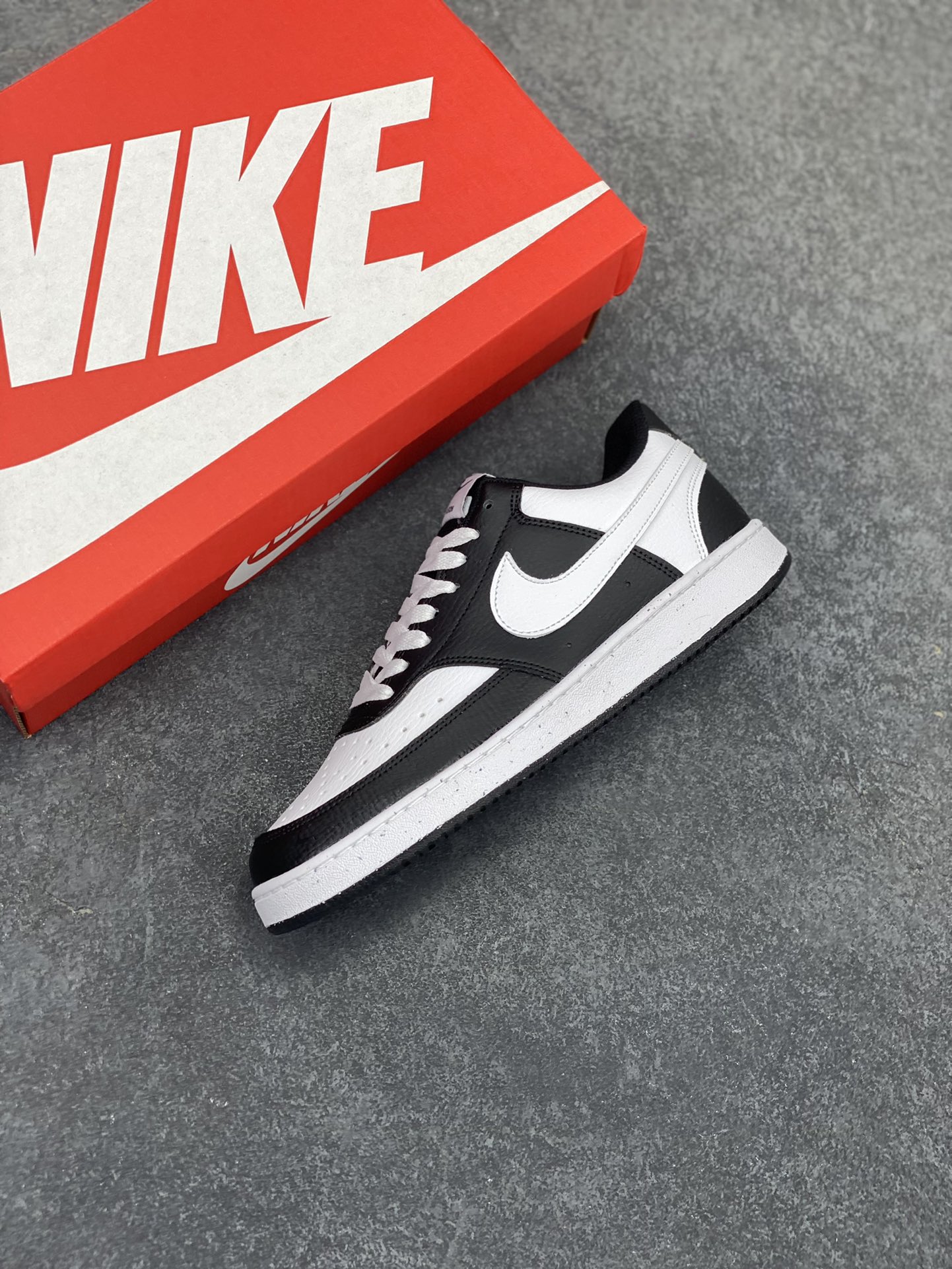 图片[7]-福利特价 Nike Court Borough 低帮百搭透气休闲运动板鞋男女鞋 经典耐用的设计，兼顾舒适脚感和出众风范，演绎匠心之作。结构性的支撑贴合感结合复古篮球设计，塑就场外全明星风范。 货号：DH3158-003 尺码：36 36.5 37.5 38 38.5 39 40 40.5 4142 42.5 43 44 44.5 45-选品中心