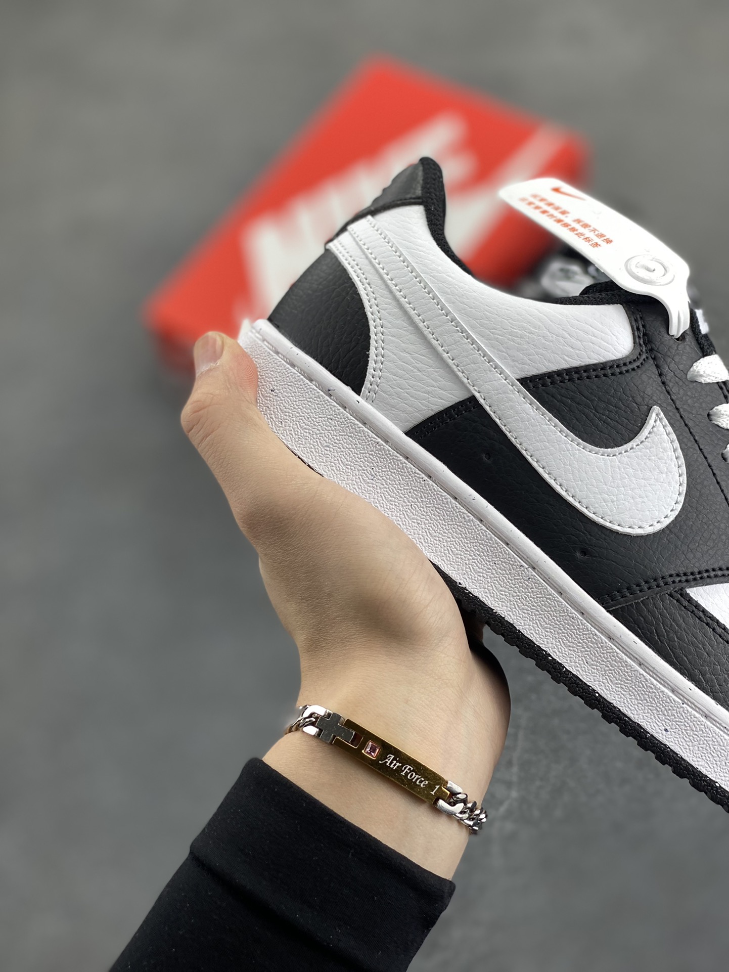 图片[6]-福利特价 Nike Court Borough 低帮百搭透气休闲运动板鞋男女鞋 经典耐用的设计，兼顾舒适脚感和出众风范，演绎匠心之作。结构性的支撑贴合感结合复古篮球设计，塑就场外全明星风范。 货号：DH3158-003 尺码：36 36.5 37.5 38 38.5 39 40 40.5 4142 42.5 43 44 44.5 45-选品中心