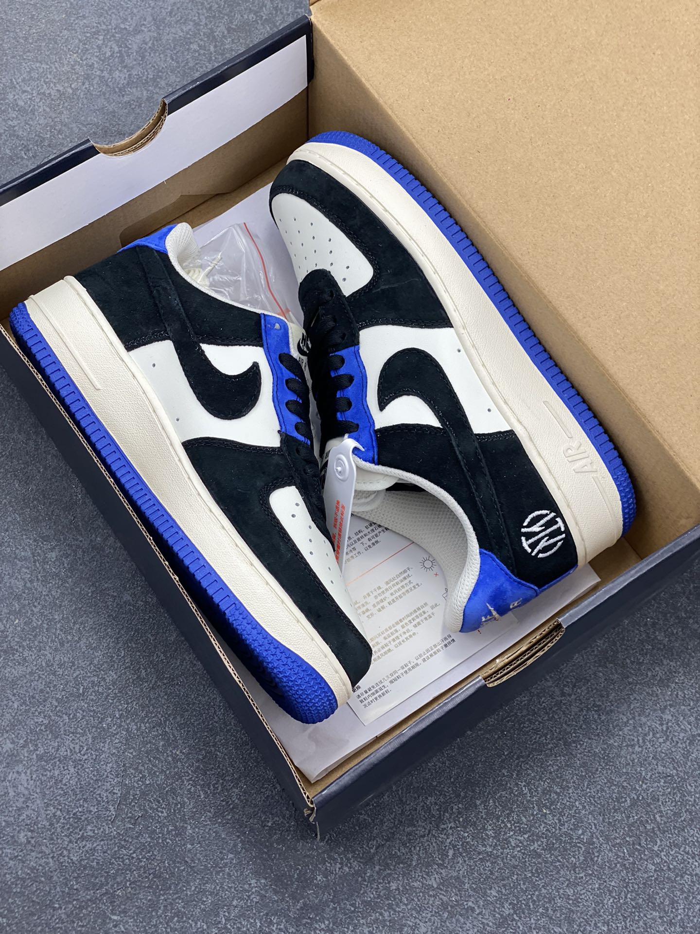 图片[9]-福利特价  Nike Air Force 1 Low ’07 曼巴联名 麂皮空军一号低帮休闲板鞋 原厂麂皮 原楦原纸板 纯正版型 正品NFC感应芯片 高清洁度 内置全掌气垫 货号：AV0383-231 尺码：36 36.5 37.5 38 38.5 39 40 40.5 41 42 42.5 43 44 44.5 45-选品中心