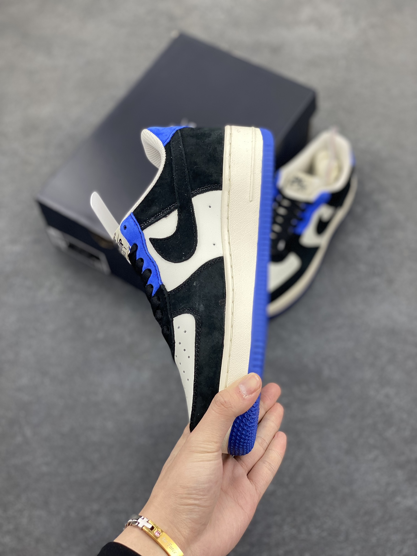 图片[3]-福利特价  Nike Air Force 1 Low ’07 曼巴联名 麂皮空军一号低帮休闲板鞋 原厂麂皮 原楦原纸板 纯正版型 正品NFC感应芯片 高清洁度 内置全掌气垫 货号：AV0383-231 尺码：36 36.5 37.5 38 38.5 39 40 40.5 41 42 42.5 43 44 44.5 45-选品中心