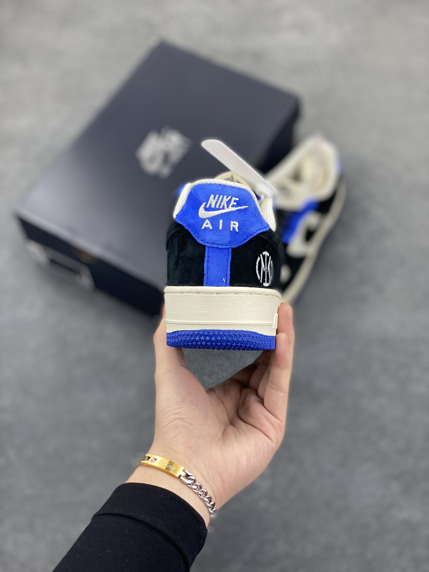 图片[4]-福利特价  Nike Air Force 1 Low ’07 曼巴联名 麂皮空军一号低帮休闲板鞋 原厂麂皮 原楦原纸板 纯正版型 正品NFC感应芯片 高清洁度 内置全掌气垫 货号：AV0383-231 尺码：36 36.5 37.5 38 38.5 39 40 40.5 41 42 42.5 43 44 44.5 45-选品中心