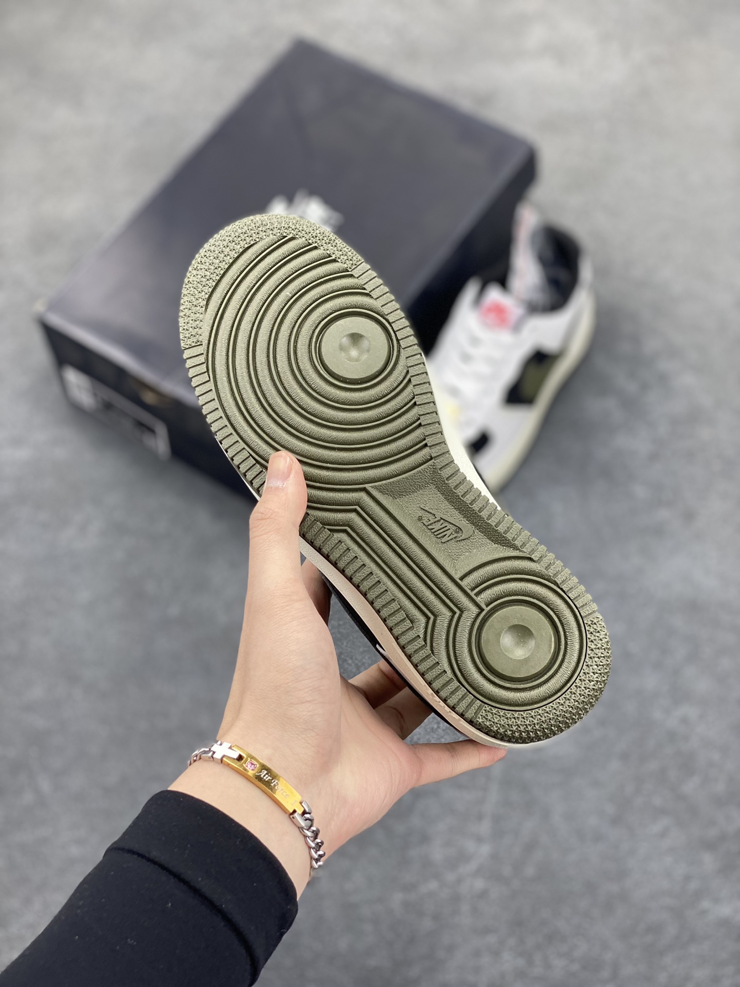 图片[5]-福利特价   Nike Air Force 1 Low 白军绿 低帮空军一号休闲板鞋 定制皮料 原楦原纸板 纯正空军版型 高清洁度 内置全掌气垫 货号：AV0383-226 尺码：36 36.5 37.5 38 38.5 39 40 40.5 41 42 42.5 43 44 44.5 45-选品中心