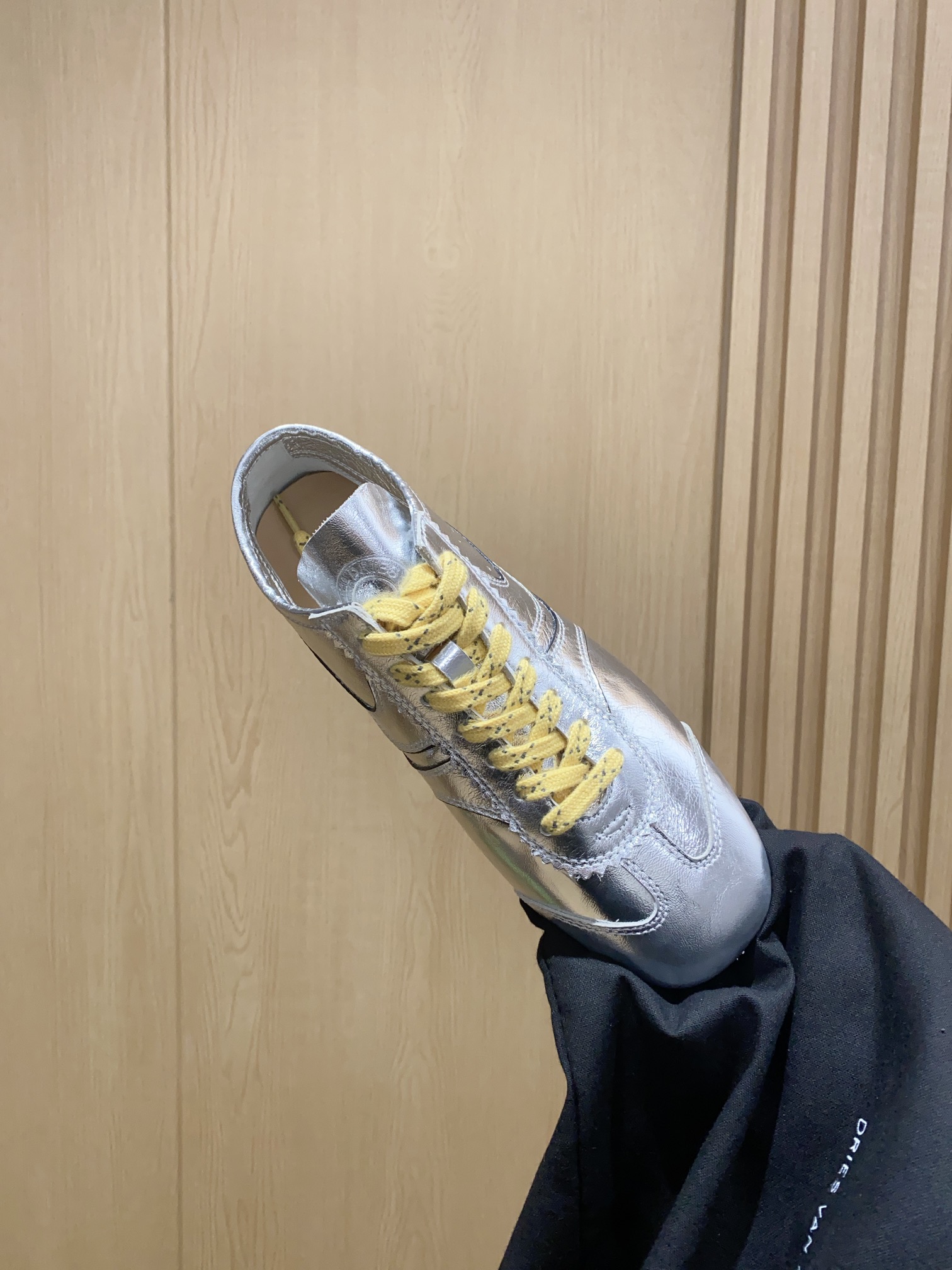 DVN’s 2024 Spring Summer Sneaker Collection: Distorted Classics with Marathon Inspiration - 图片 6