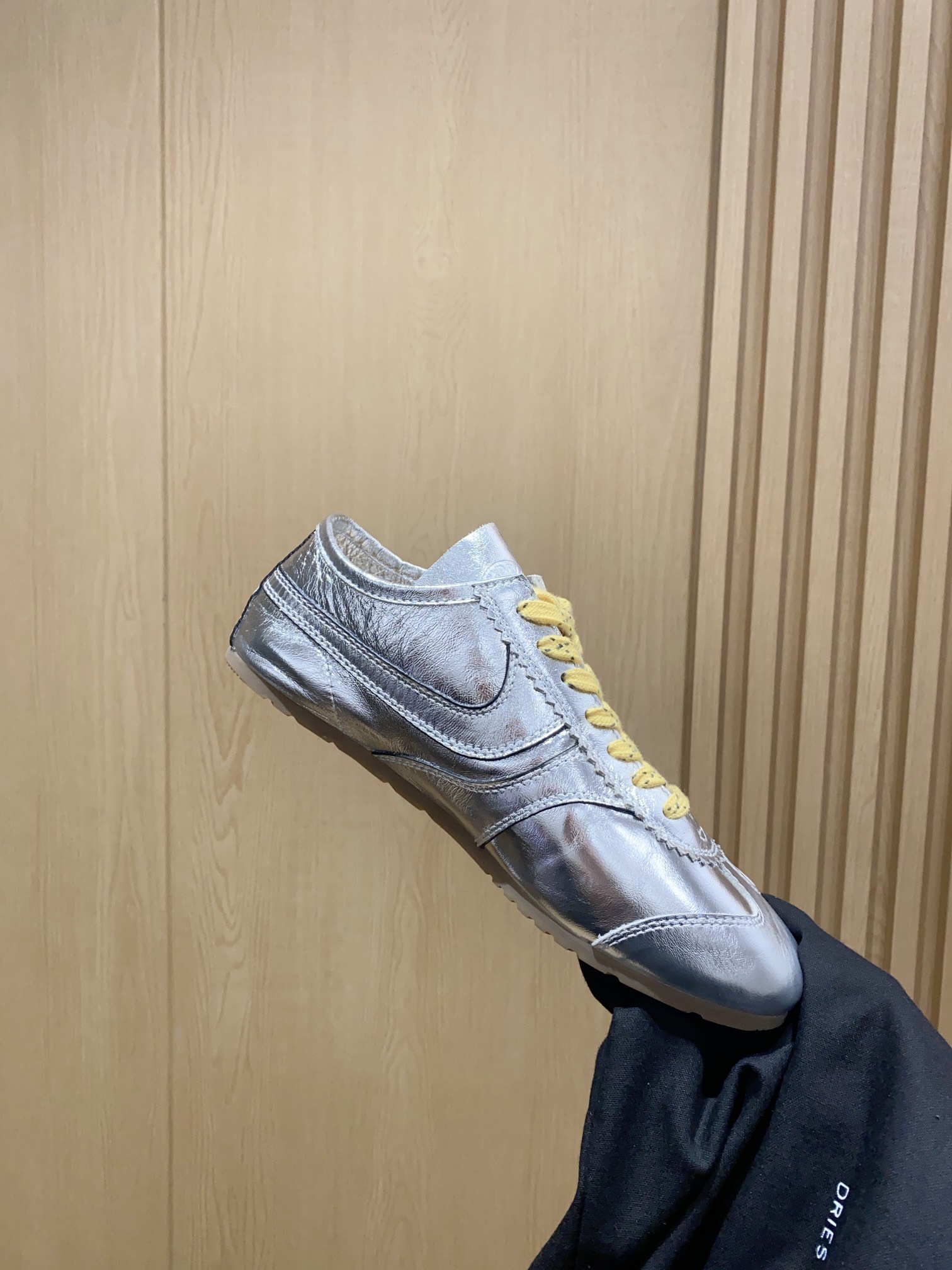 DVN’s 2024 Spring Summer Sneaker Collection: Distorted Classics with Marathon Inspiration - 图片 7