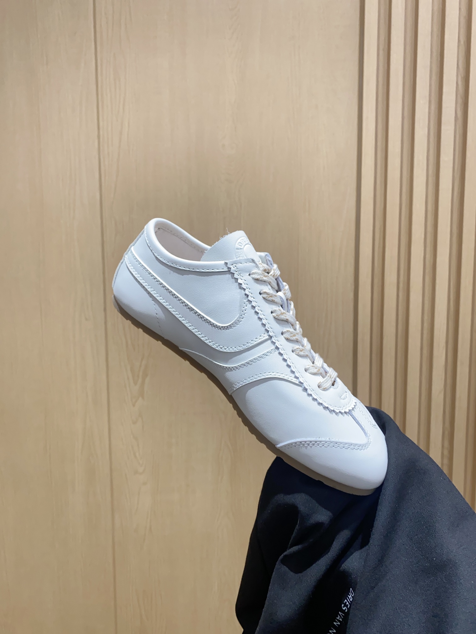 Dries Van Noten 2024 Spring/Summer Sneaker Collection: Distorted Classics in Living Colors - 图片 7