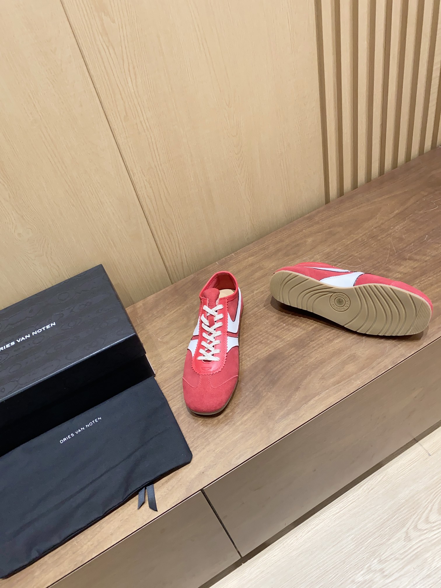 DVN 2024 Spring Sneaker Collection: Distorted Classics for Fashionable Overseas Buyers - 图片 5