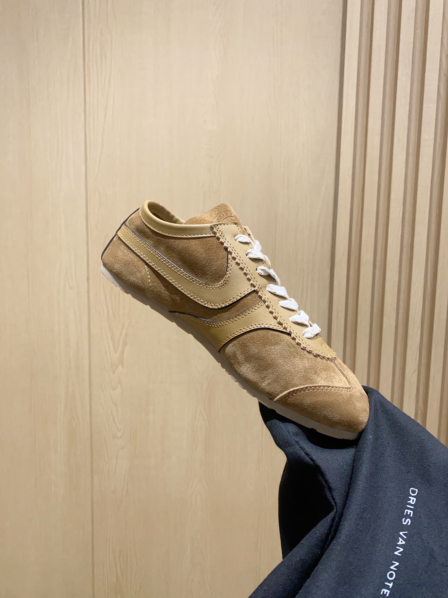 Dries Van Noten 2024 Spring/Summer Sneaker Collection: Distorted Classics in Living Colors - 图片 7