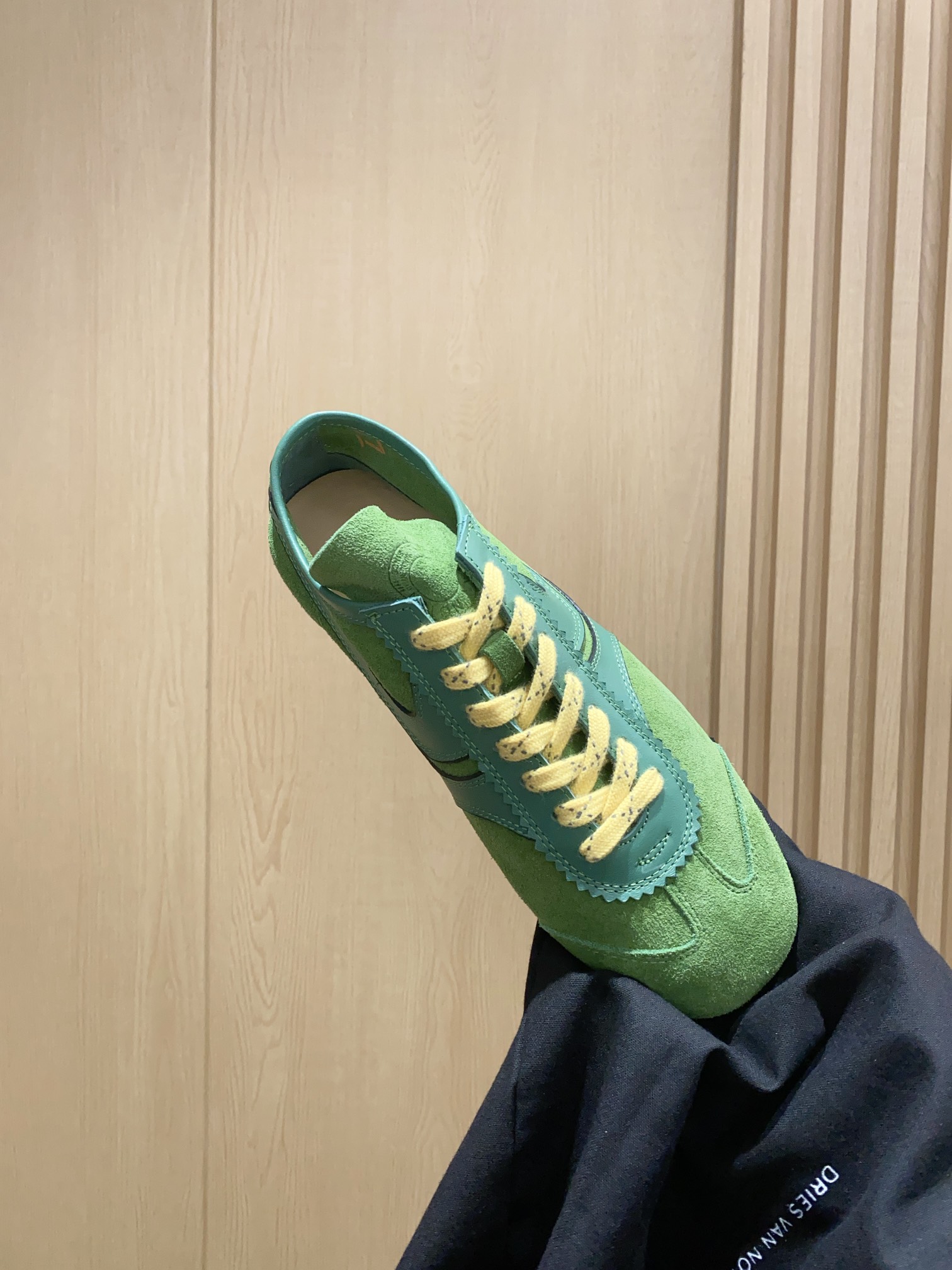 Dries Van Noten 2024 Spring & Summer Sneakers: A Distorted Classic with Practical Design - 图片 6