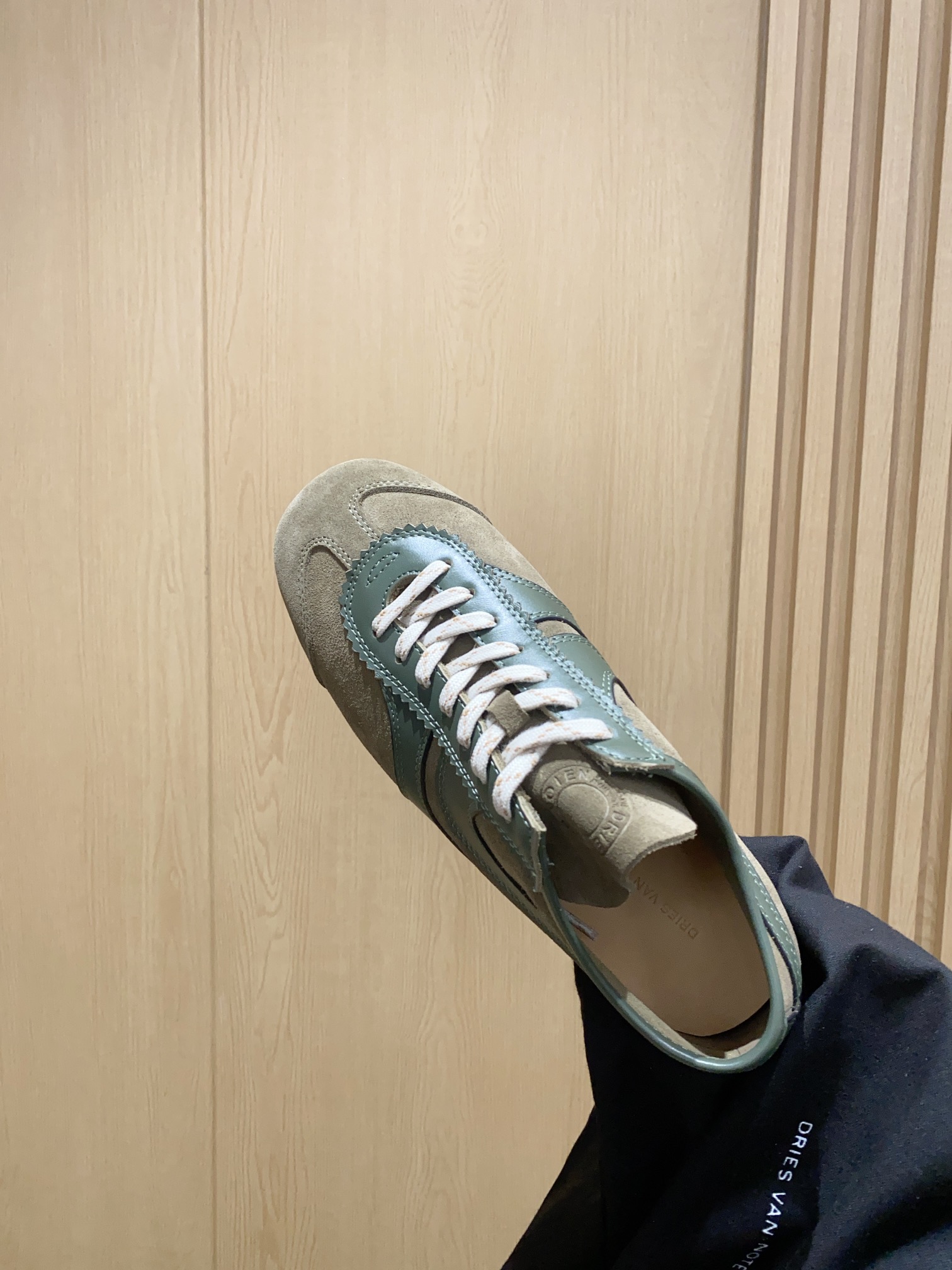 Dries Van Noten 2024 Spring/Summer Sneaker Collection Overview: A Fusion of Classic and Modern Styles - 图片 8