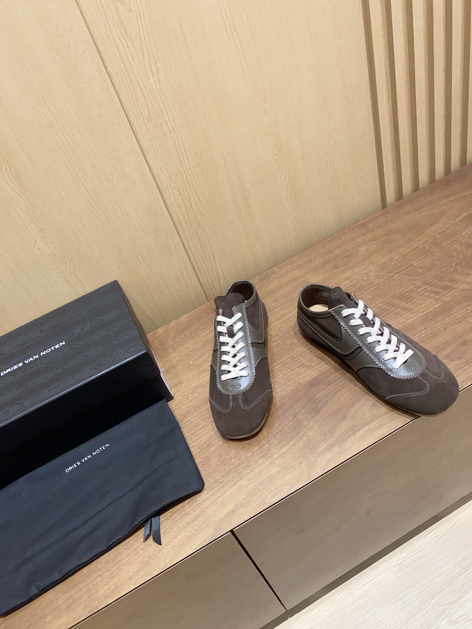 DVN’s 2024 Spring/Summer Sneaker Collection: Bold, Distorted, Practical Fashion - 图片 4