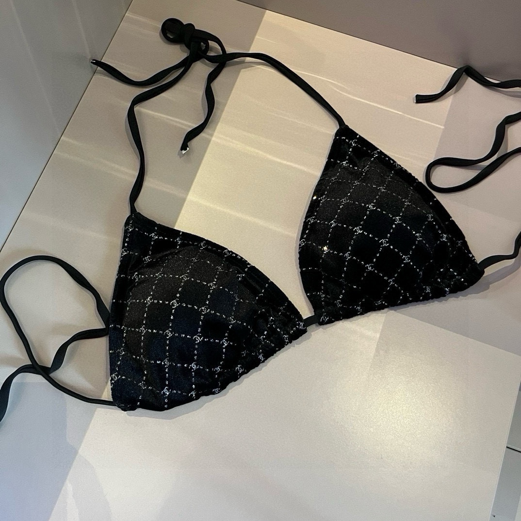 NO:304518,Chanel Corduroy Bikini S M L XL Swimsuit Swimsuit Bikini, Swimsuits, Swimsuits, Bikini, Chanel, Swimsuits, Bikinis19860909Chanel香奈儿灯芯绒比基尼S M L XL泳衣泳裤比基尼,泳衣，泳裤，比基尼,chanel,chanel,swimsuits,bikinis,accessory