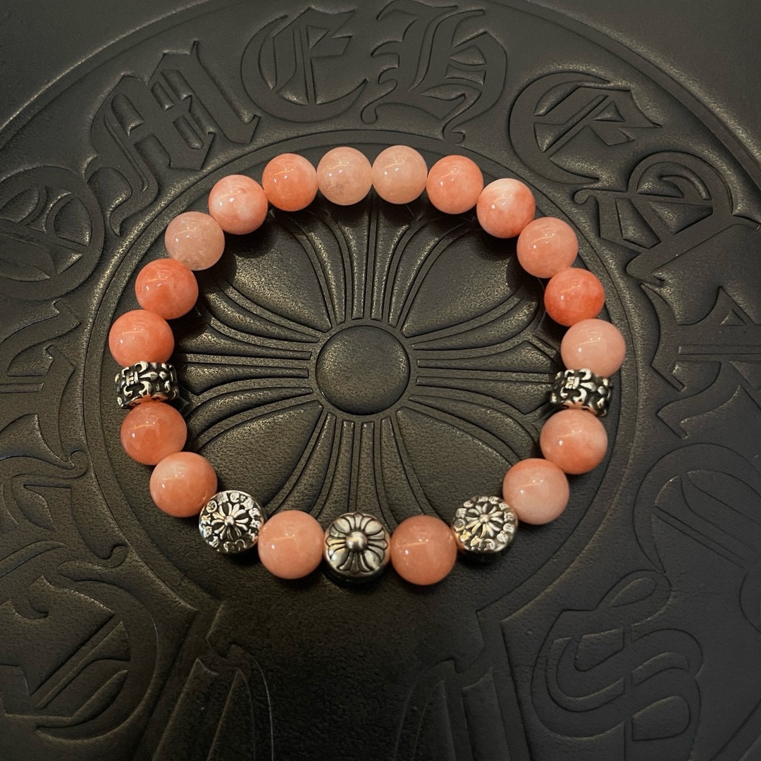 NO:111961,New [Counter Quality] Chrome Hearts Croxin Classic retro multi-element bracelet, Kuaishou/ins/Little Red Book popular, different concave and convex and convex design styles present unique. Cross Scout flowers are Croxin's logo, so they last longer. Genuine version Chrome Hearts Croxin, different from the market, match the quality, look at the details of the letter printing, the degree of retro old gray oxygen. Seiko version!  , jewelry boutique, chrome hearts, chrome hearts, bracelet19860909新款【专柜品质】Chrome Hearts克罗心 经典复古多元素手串手链 ,快手/ins/小红书热门,凹凸造型不同的花纹设计风格呈现出与众不同 十字架童军花是克罗心的标志 所以更经久不衰 正品打版Chrome Hearts克罗心 区别市场普通轻版 对版对标品质 看字印细节 复古做旧灰氧程度.精工版本！,饰品精品,chrome hearts,chrome hearts,bracelet,Jewelry