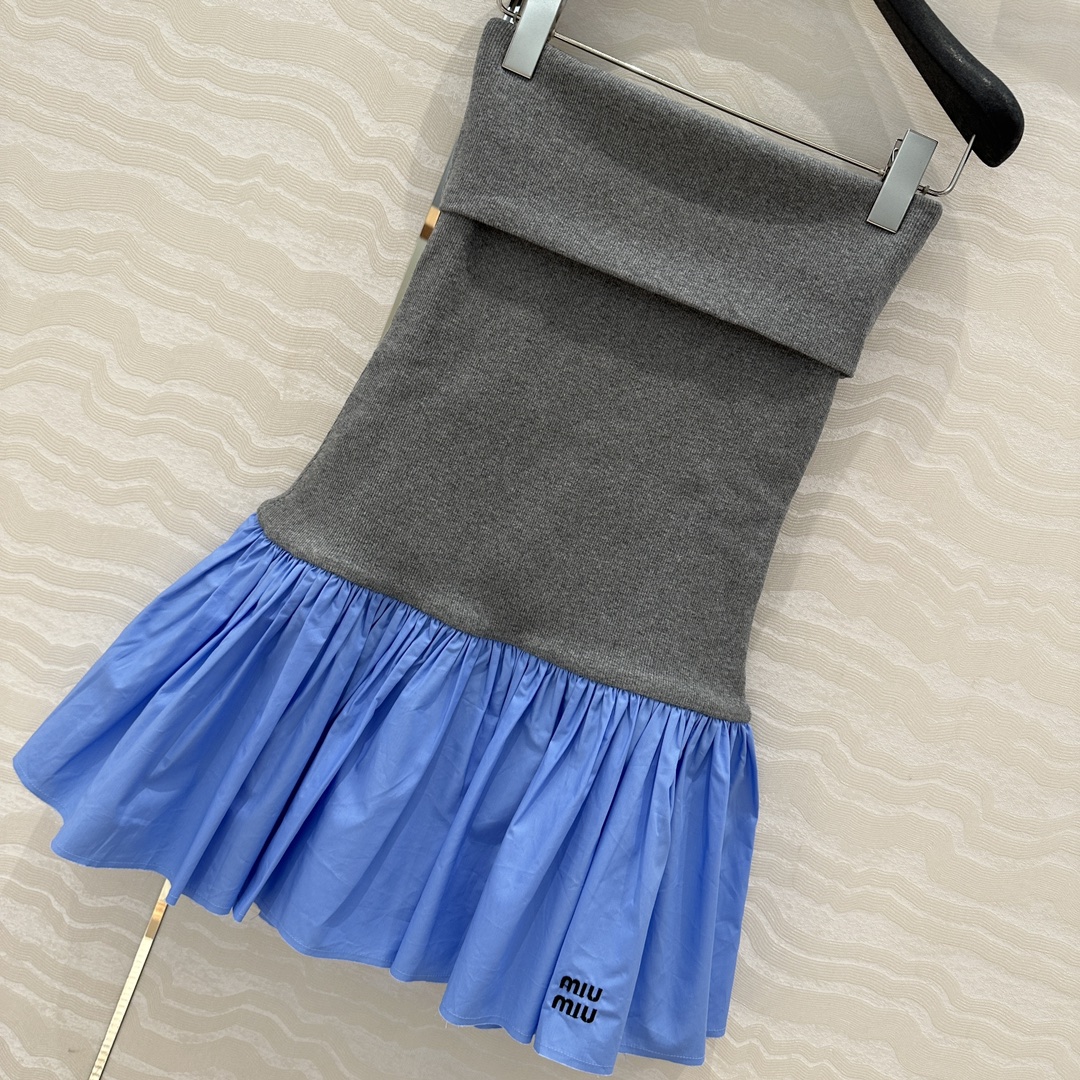 独家首发💕原单品质miu系少女穿搭！叠搭神器抹胸连衣裙！学院风罗纹拼接设计压褶超短半裙！进口高密纯棉罗纹