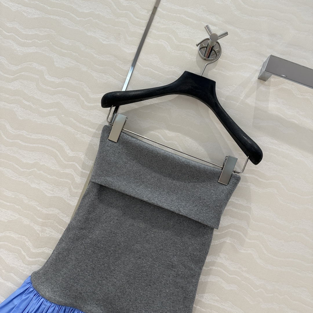 独家首发💕原单品质miu系少女穿搭！叠搭神器抹胸连衣裙！学院风罗纹拼接设计压褶超短半裙！进口高密纯棉罗纹