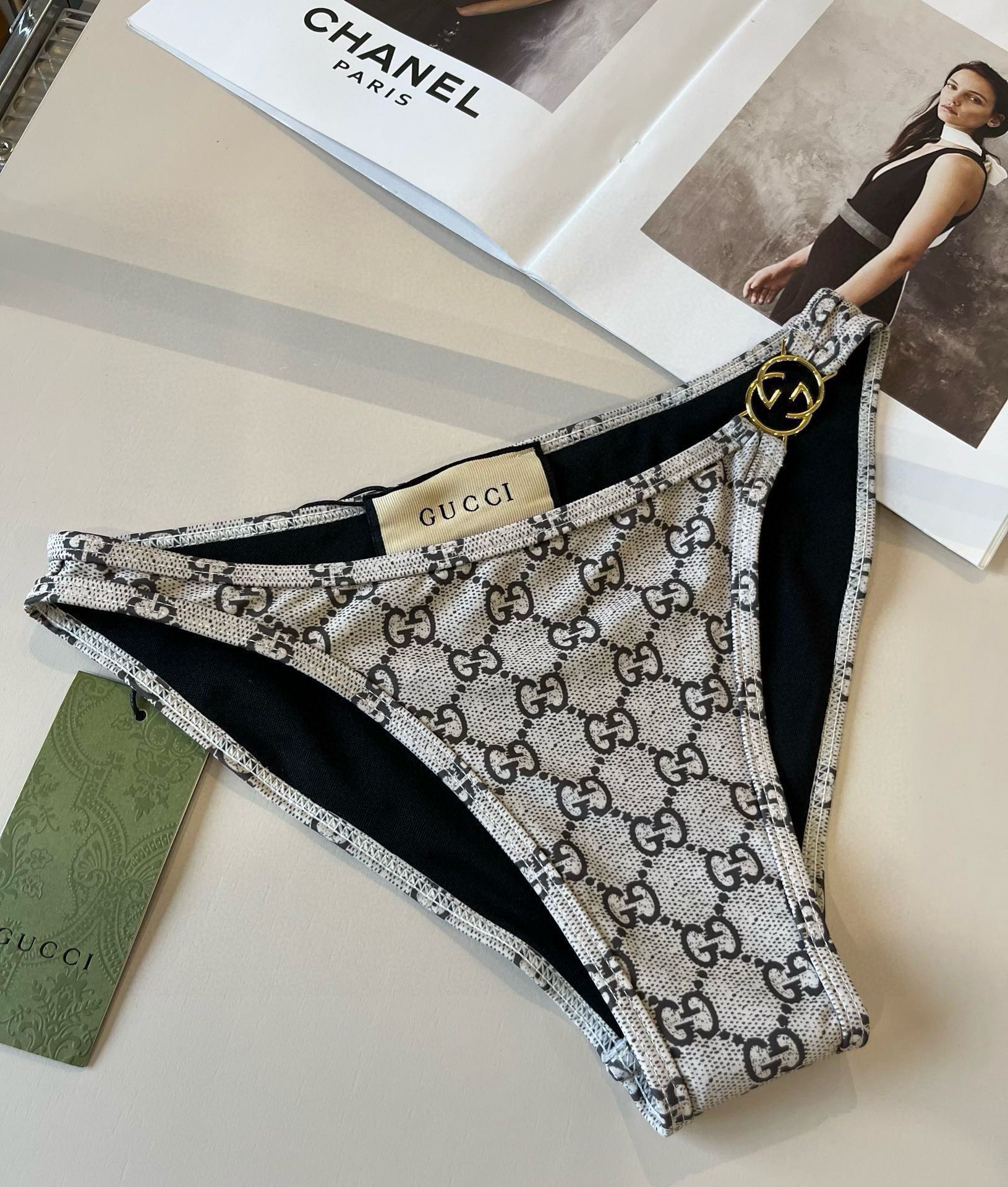 。

Gucci古奇比基尼👙，分体泳衣，S M L XL