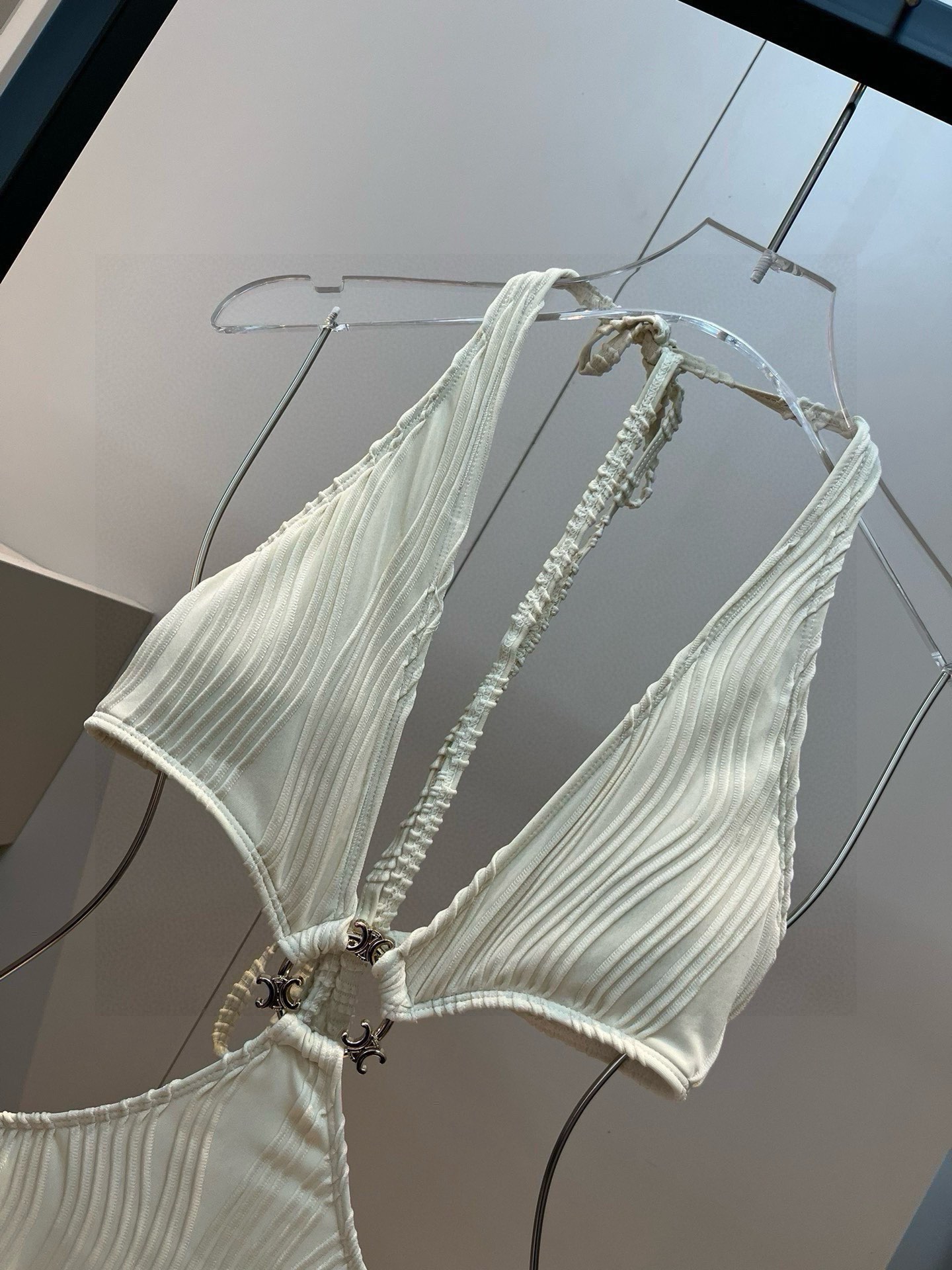 。
Celine赛琳官方新款泳衣比基尼👙，高端定制，S M L XL