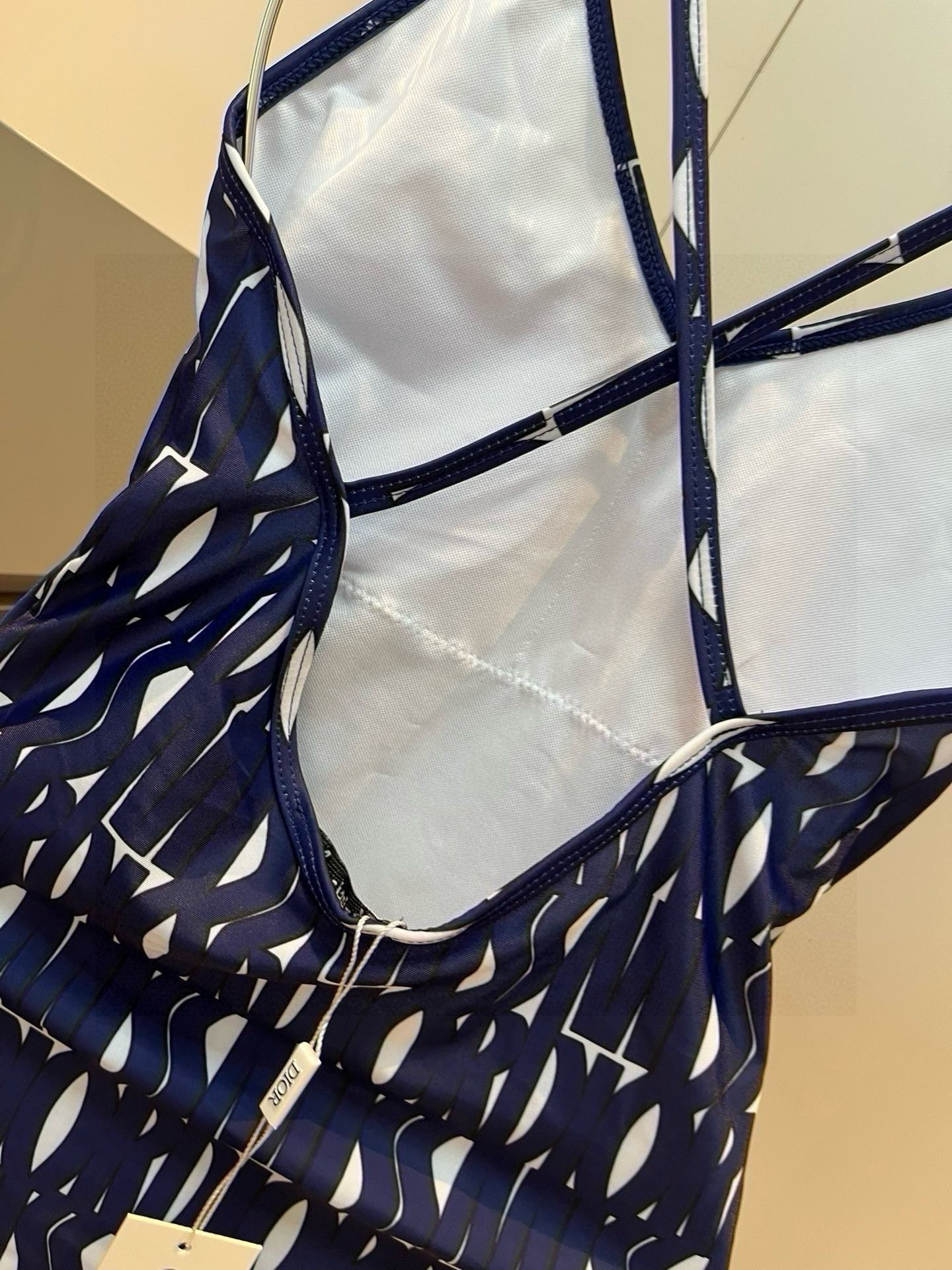 。
Dior迪奥 官方新款泳衣比基尼👙，高端定制，S M L XL