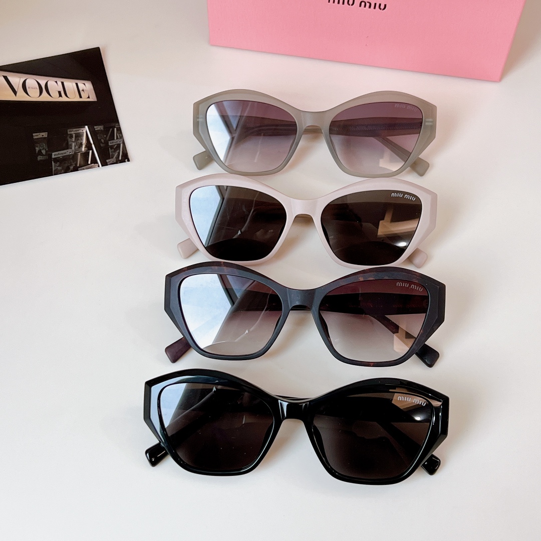  MIU MIU  
MOD：SMU 32WS
Size：55口18-147
🔝🔝