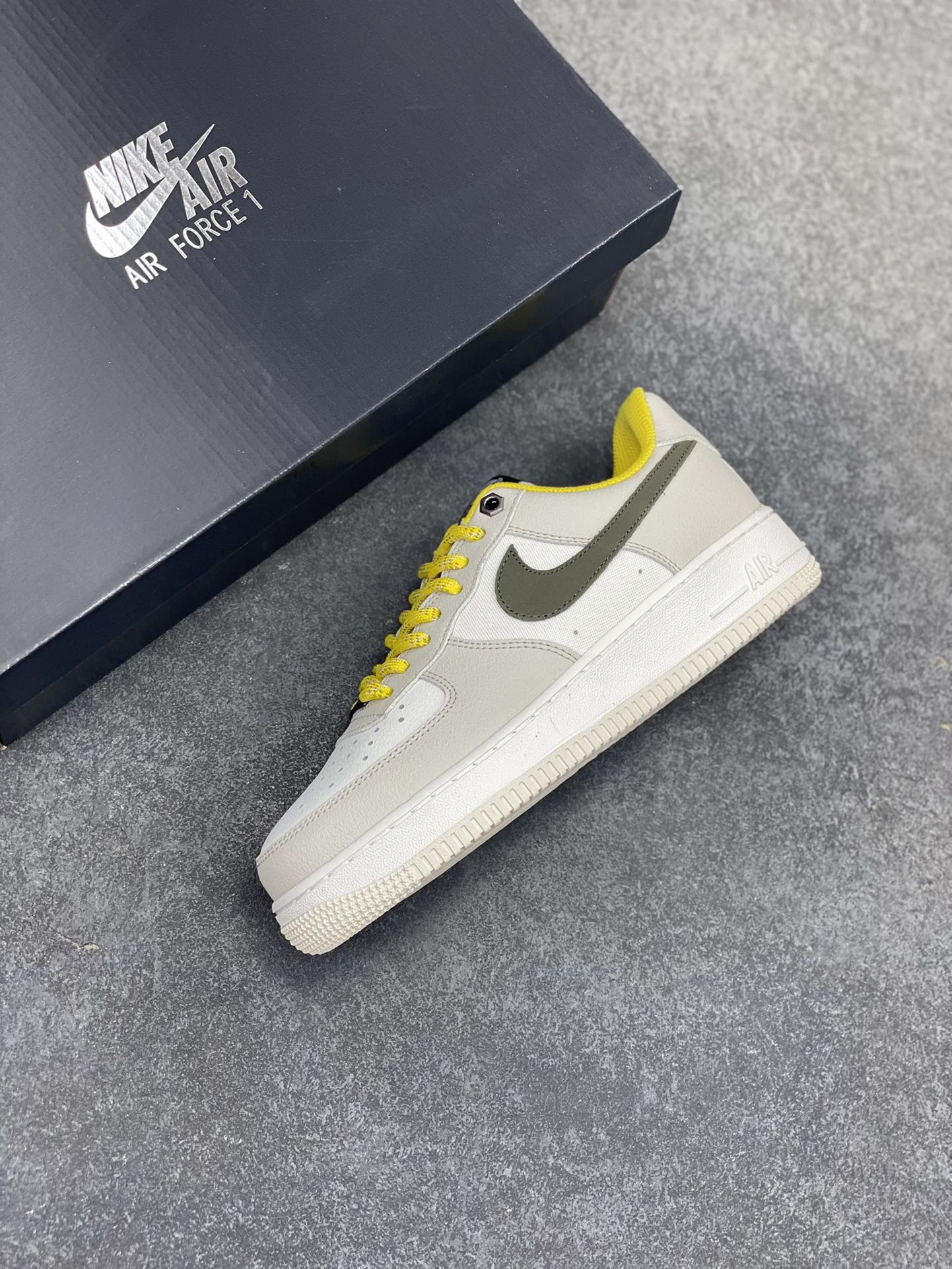 图片[7]-福利特价 NK Air Force 1 空军一号 米黄绿 原楦头原纸板 打造纯正空军版型#专注外贸渠道 全掌内置蜂窝气垫 #原盒配件 原厂中底钢印、拉帮完美 货号：FV3628-031 尺码：36 36.5 37.5 38 38.5 39 40 40.5 41 42 42.5 43 44 44.5 45-选品中心