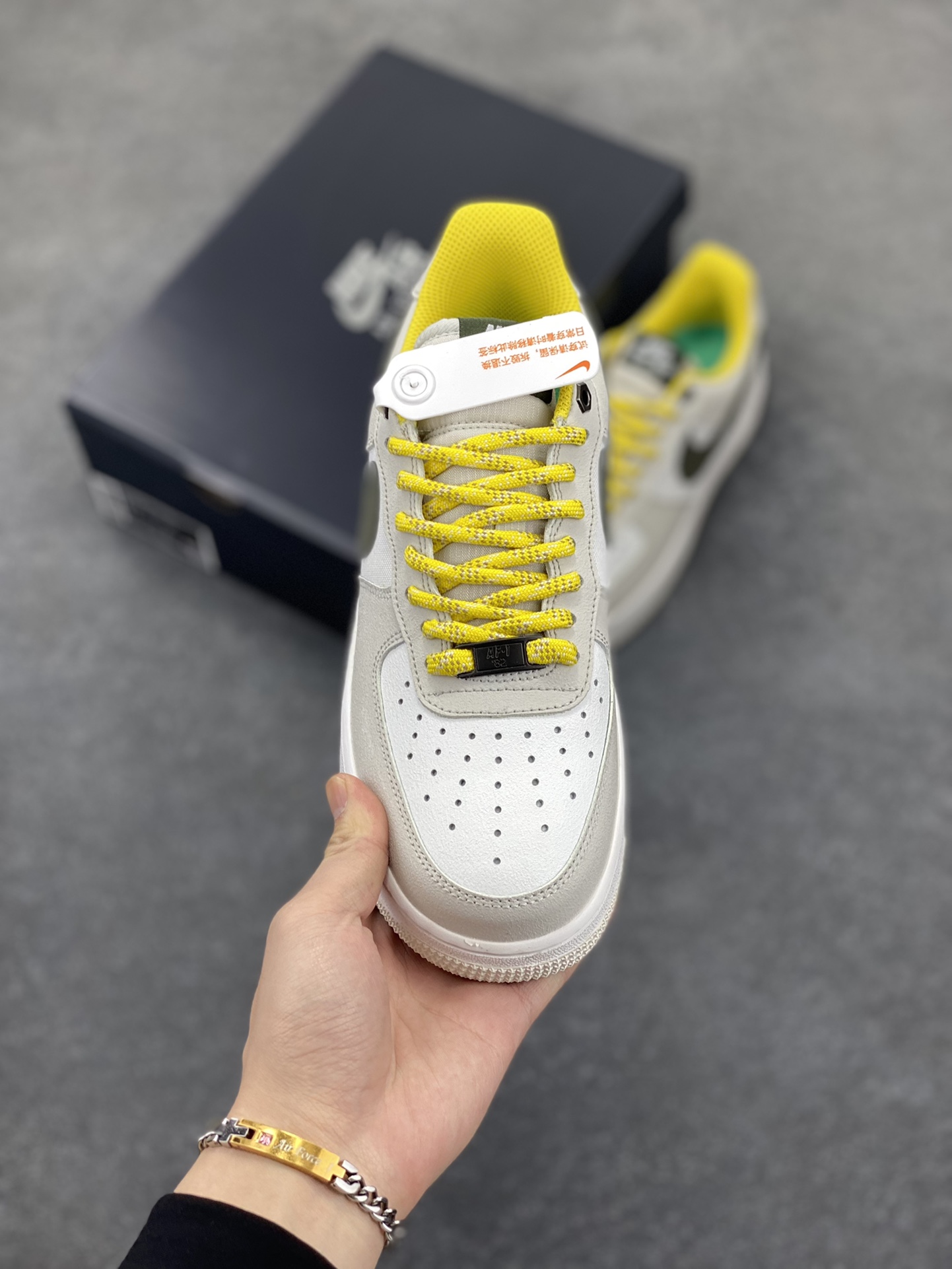 图片[2]-福利特价 NK Air Force 1 空军一号 米黄绿 原楦头原纸板 打造纯正空军版型#专注外贸渠道 全掌内置蜂窝气垫 #原盒配件 原厂中底钢印、拉帮完美 货号：FV3628-031 尺码：36 36.5 37.5 38 38.5 39 40 40.5 41 42 42.5 43 44 44.5 45-选品中心